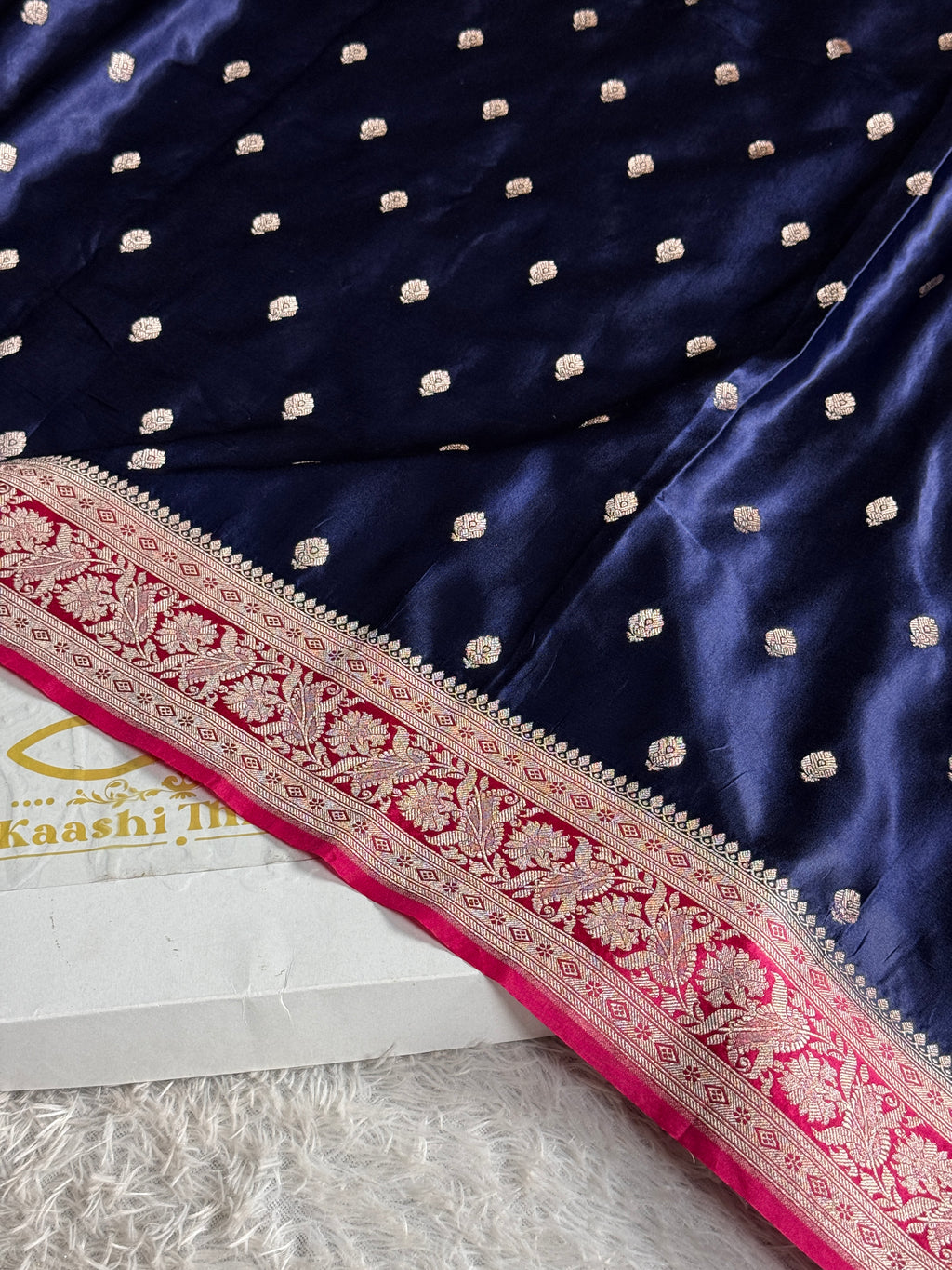 Royal Navy Blue Mashru Kataan Silk Banarasi Saree with Reddish Pink Contrast Border – MKS671