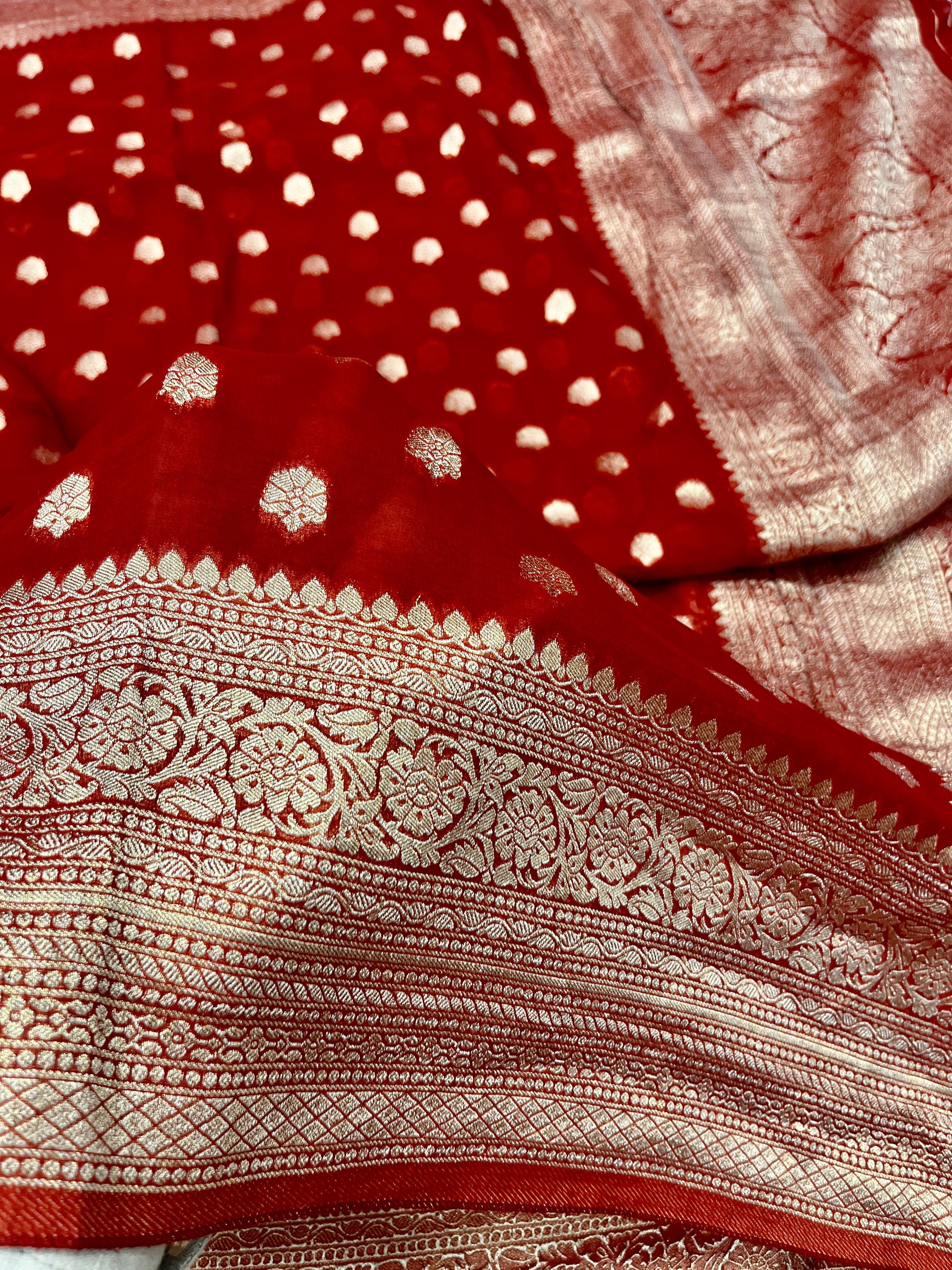 Banarsi Pure Natural Georgette Little flower Buti  Design VSG07