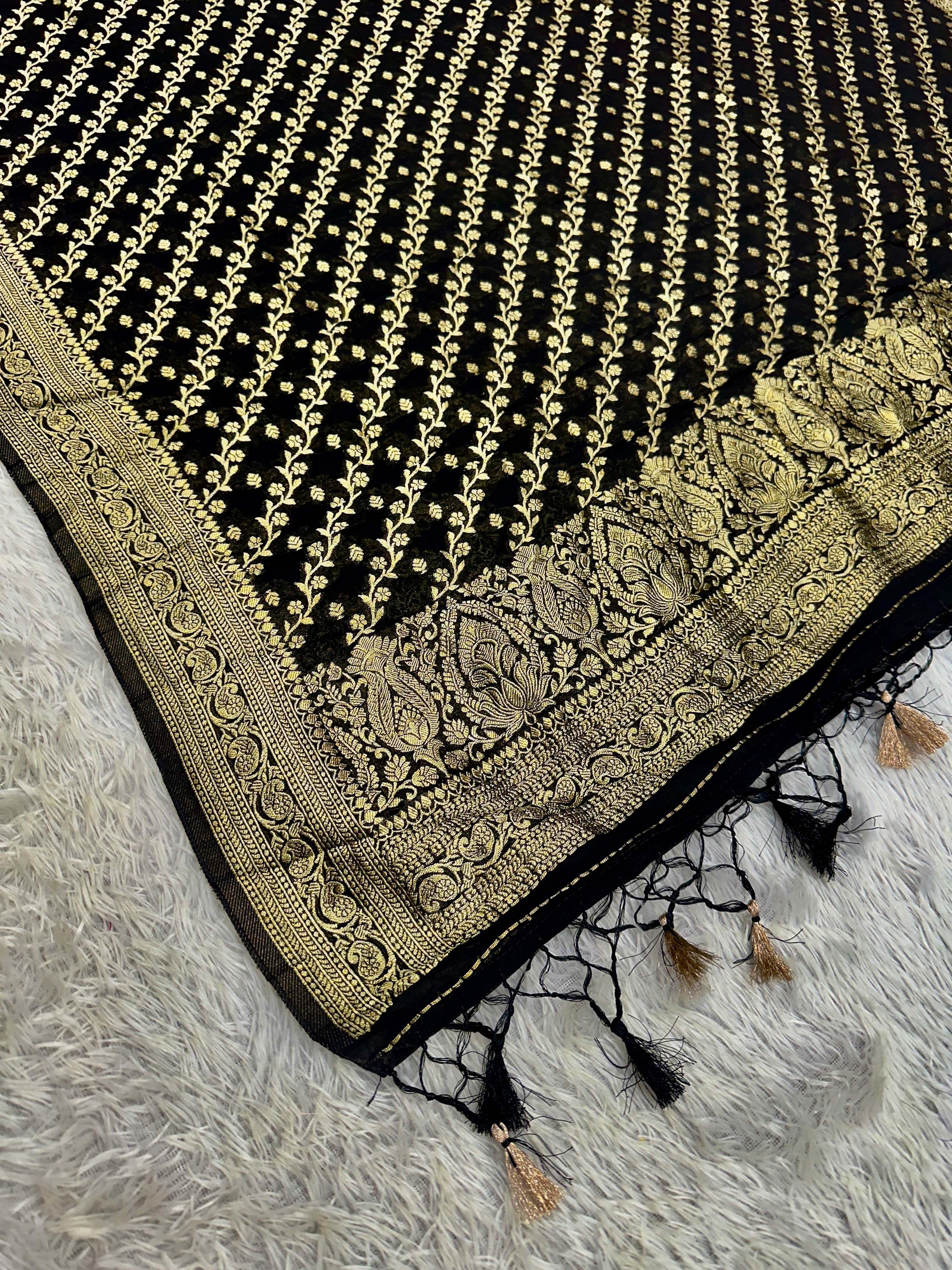 Banarasi Jacquard Zari Georgette Suit Dress – 3 Pc Set MSS23