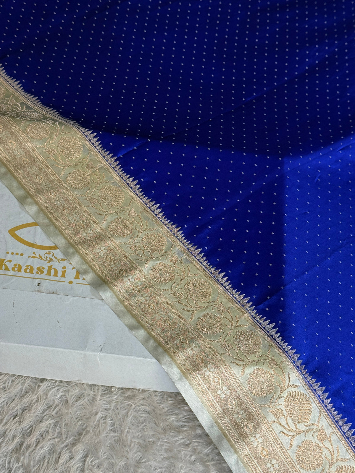 Royal Blue & Beige Mashru Saatan Silk Saree with All-Over Chunri Buti & Rich Zari Pallu – MKS833