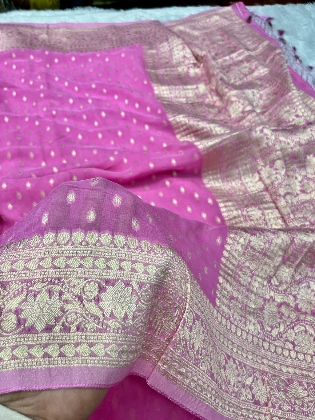 Banarsi Pure Natural Georgette Traditional Patti Buti  Design VSG05