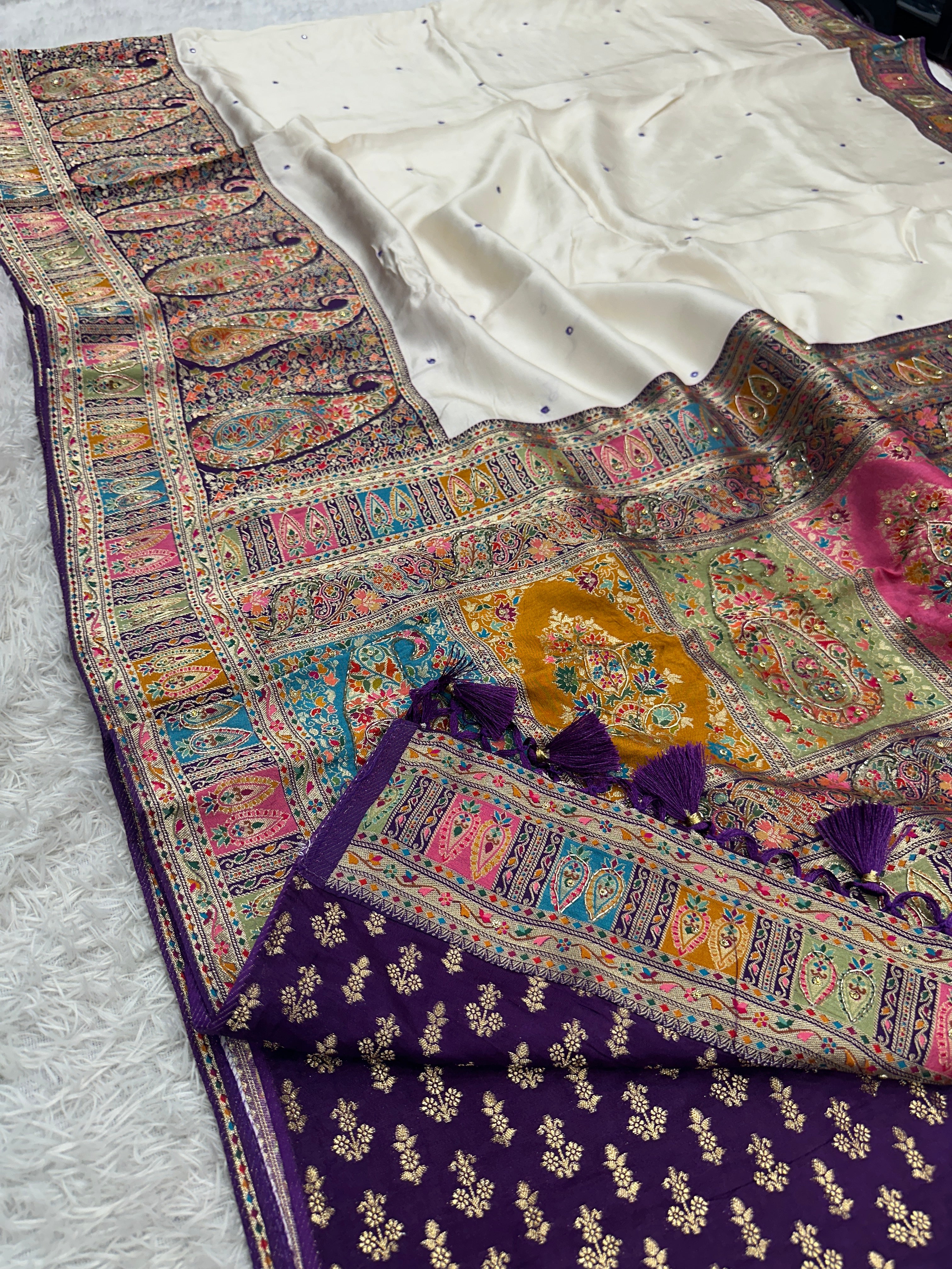 Royal Cream Purple Modaal Silk Saree with Pashmina Woven Pallu & Fancy Handwork | MKS663