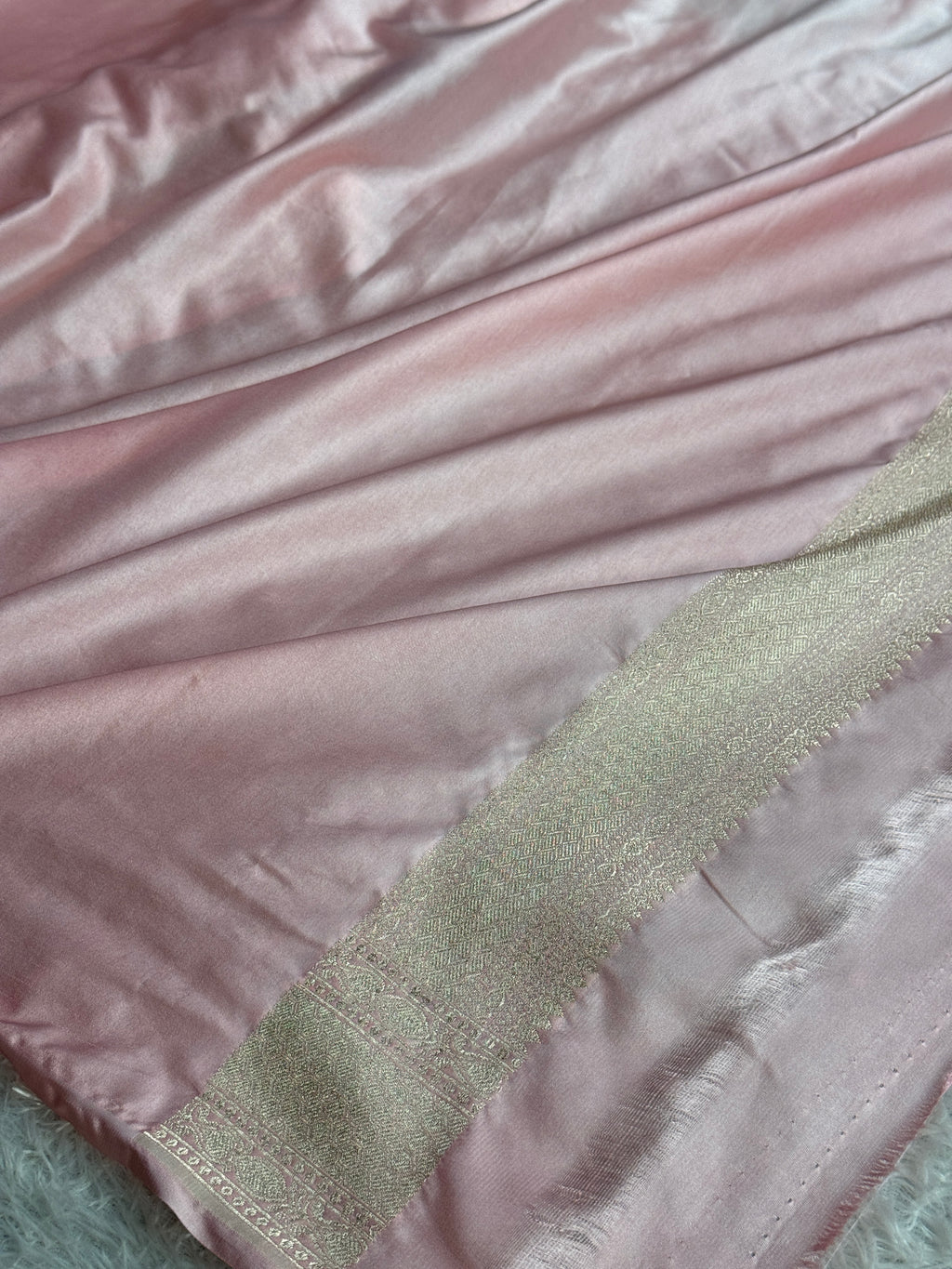 Peach Mashru Kataan Silk Jaal Woven Banarasi Saree with Silver Zari Meena Work – MKS731