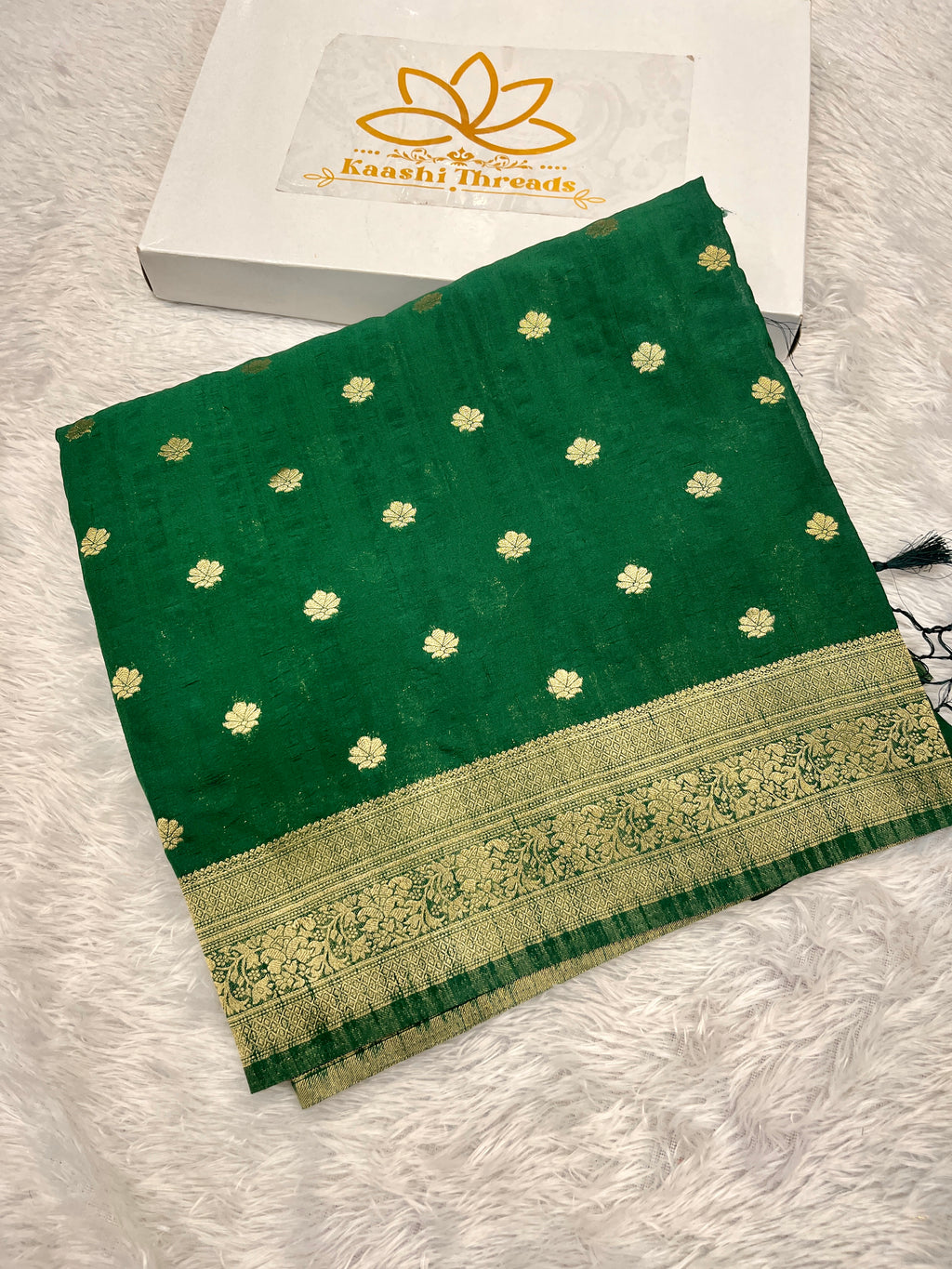 Raw Silk Green Color   Color Buti Saree RS001