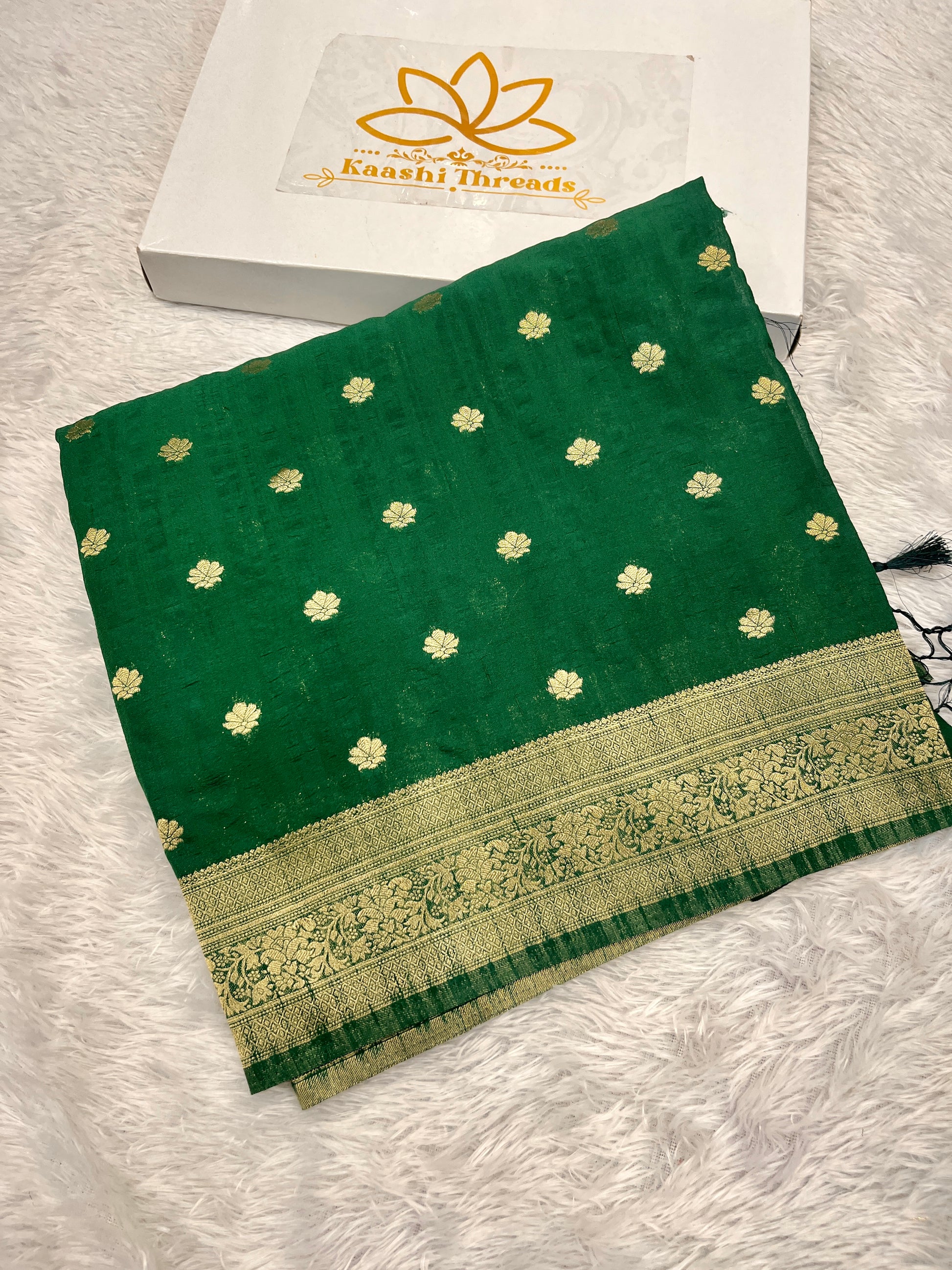 Raw Silk Green Color   Color Buti Saree RS001