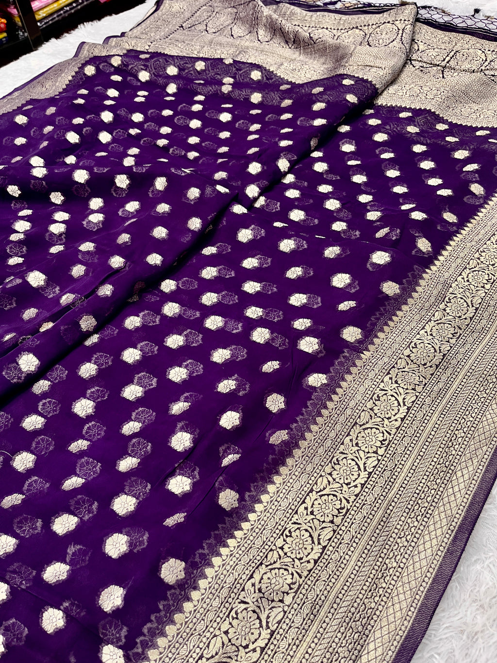 Banarsi Pure Natural Georgette Little flower Buti  Design VSG07