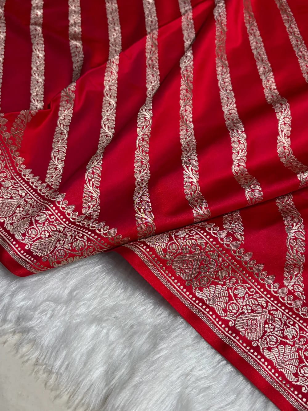 Banarasi Mashru Kataan Silk Saree Featuring Aaddha Zari Weave with Rich Zari Pallu – MKS413