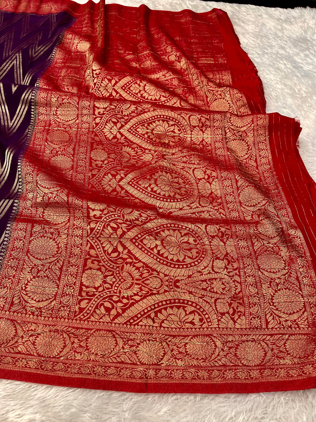 Chinon Silk Zig Zag Design Magenta with Rani Color Saree CN09