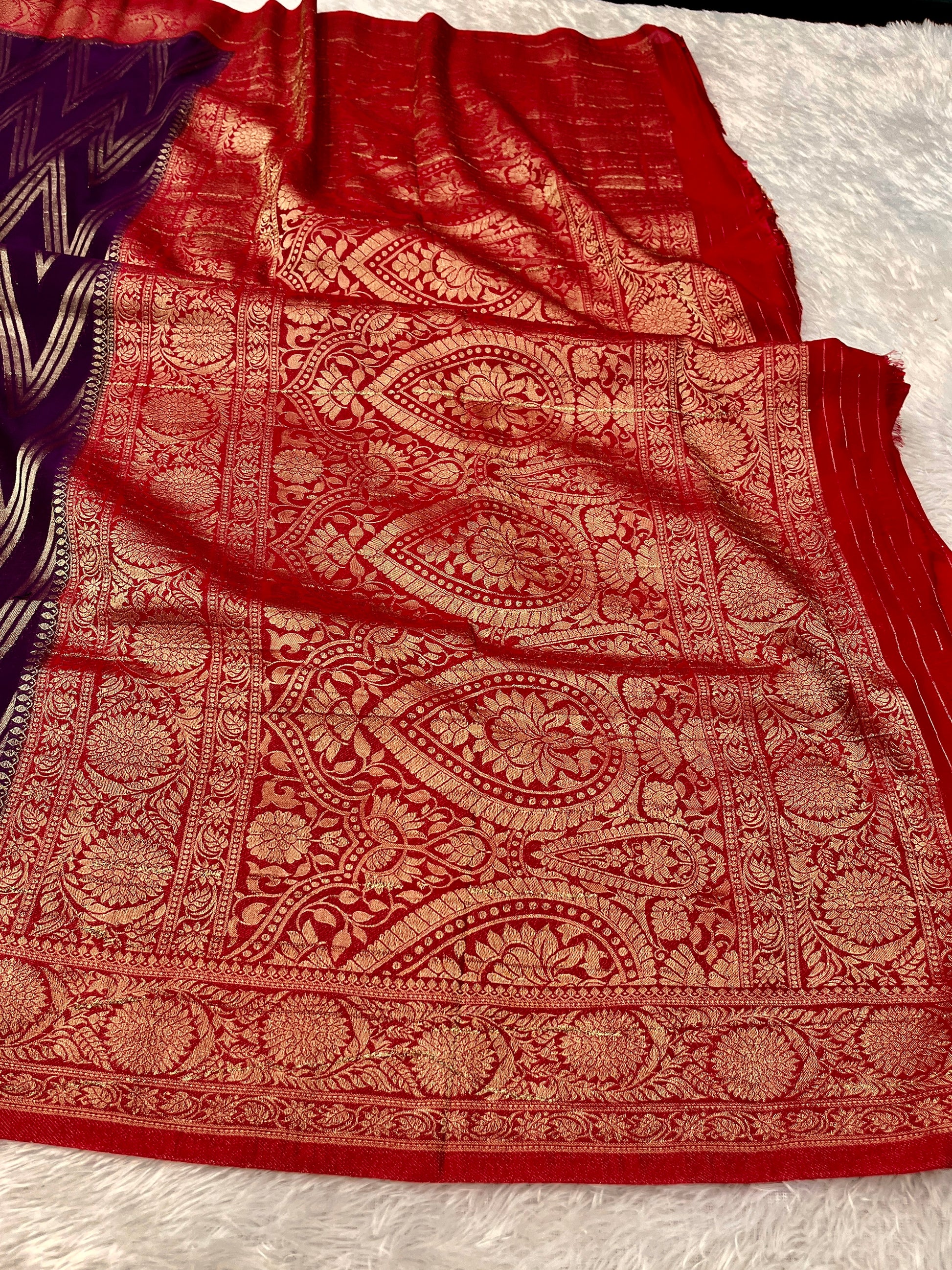 Chinon Silk Zig Zag Design Magenta with Rani Color Saree CN09