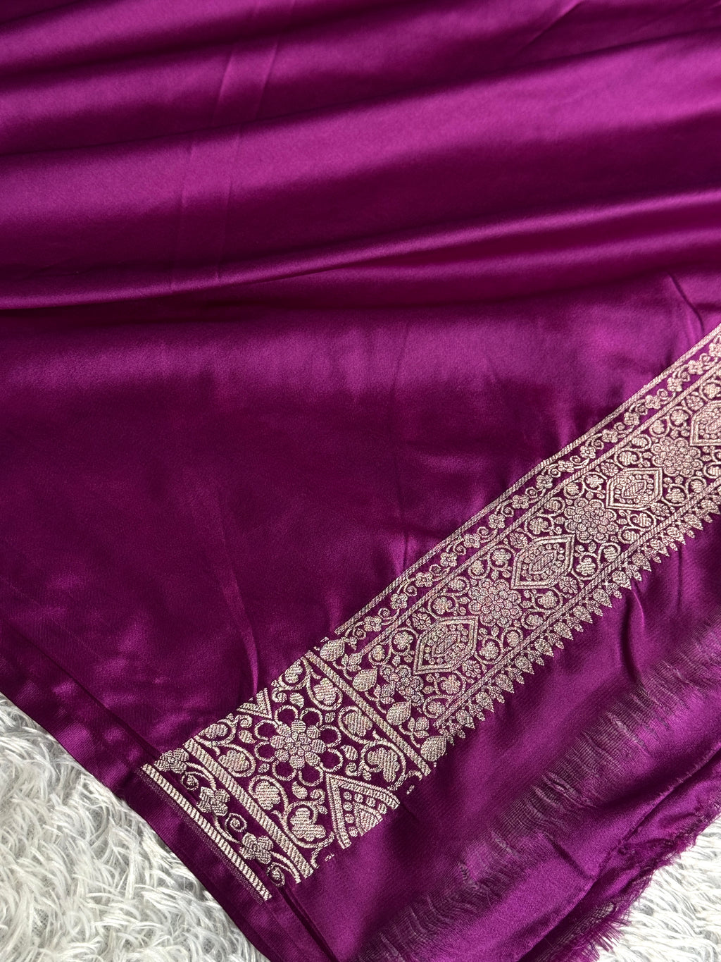 Magenta Mashru Kataan Silk Saree with Aadha Woven Design & Rich Zari Pallu | MKS513