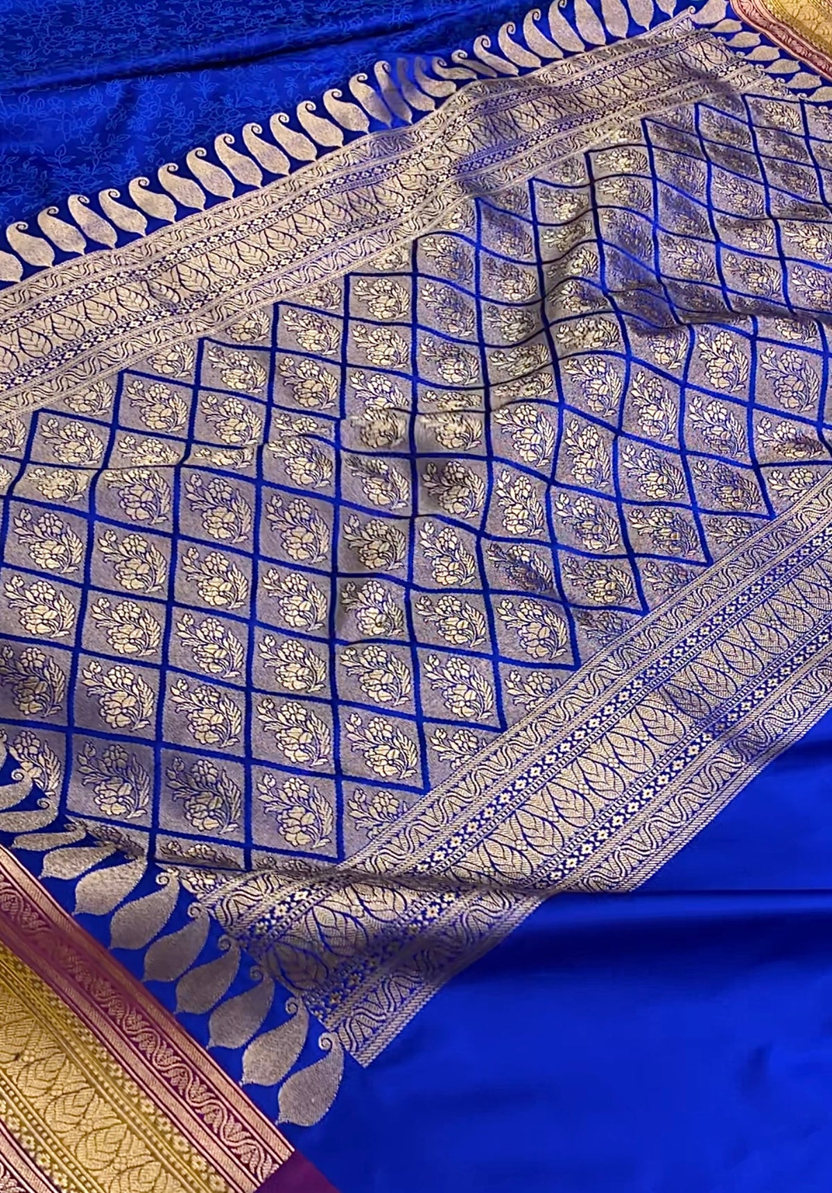 Mashru Kataan Silk Saree with Multicolour Tanchoi Weaving & Rich Zari Pallu | MKS869