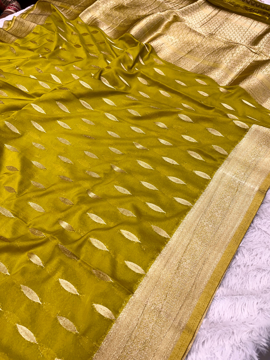 Chinon Silk Andakar Mehandi Green Color Saree CN02