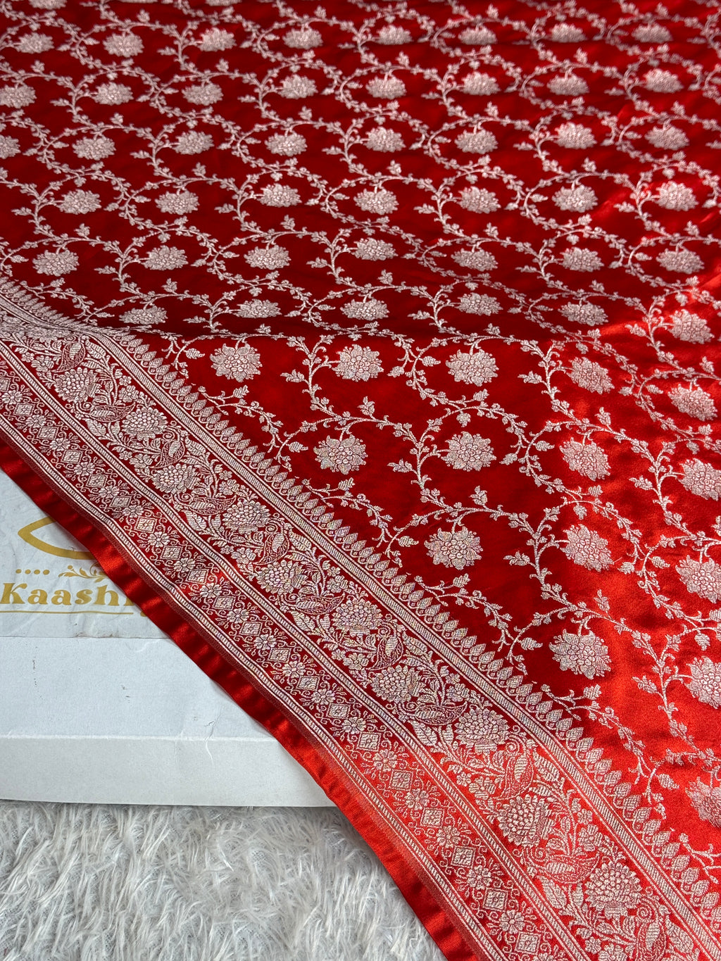 Red Mashru Kataan Silk Banarasi Saree with Meenakari Zari Jaal Design | MKS745
