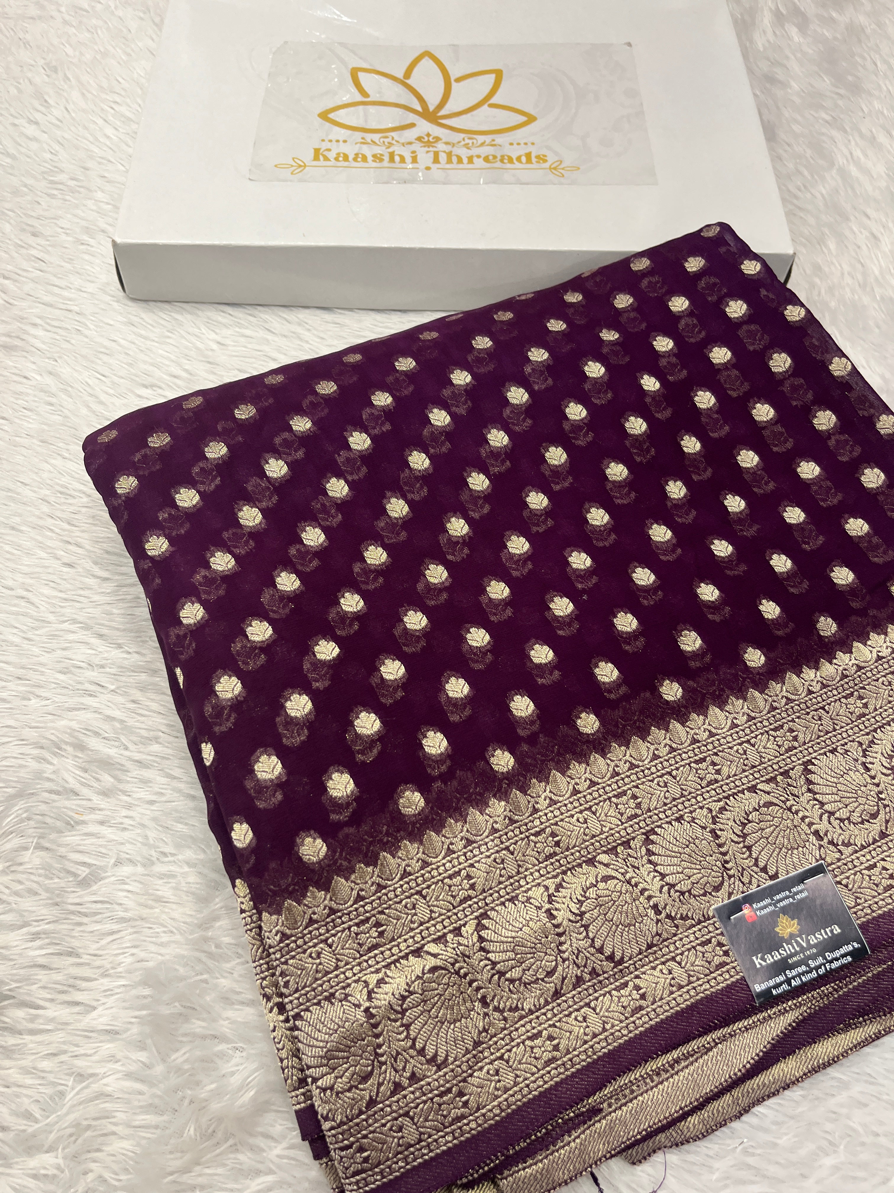 Banarsi Pure Natural Georgette Four flower Buti Design VSG02