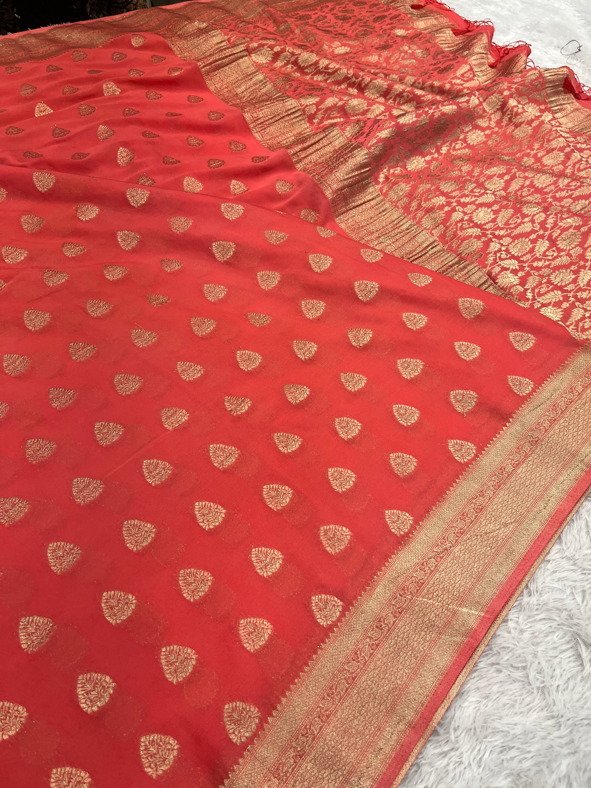 Chinon Silk Buta Zari Pitch Color Saree CN01