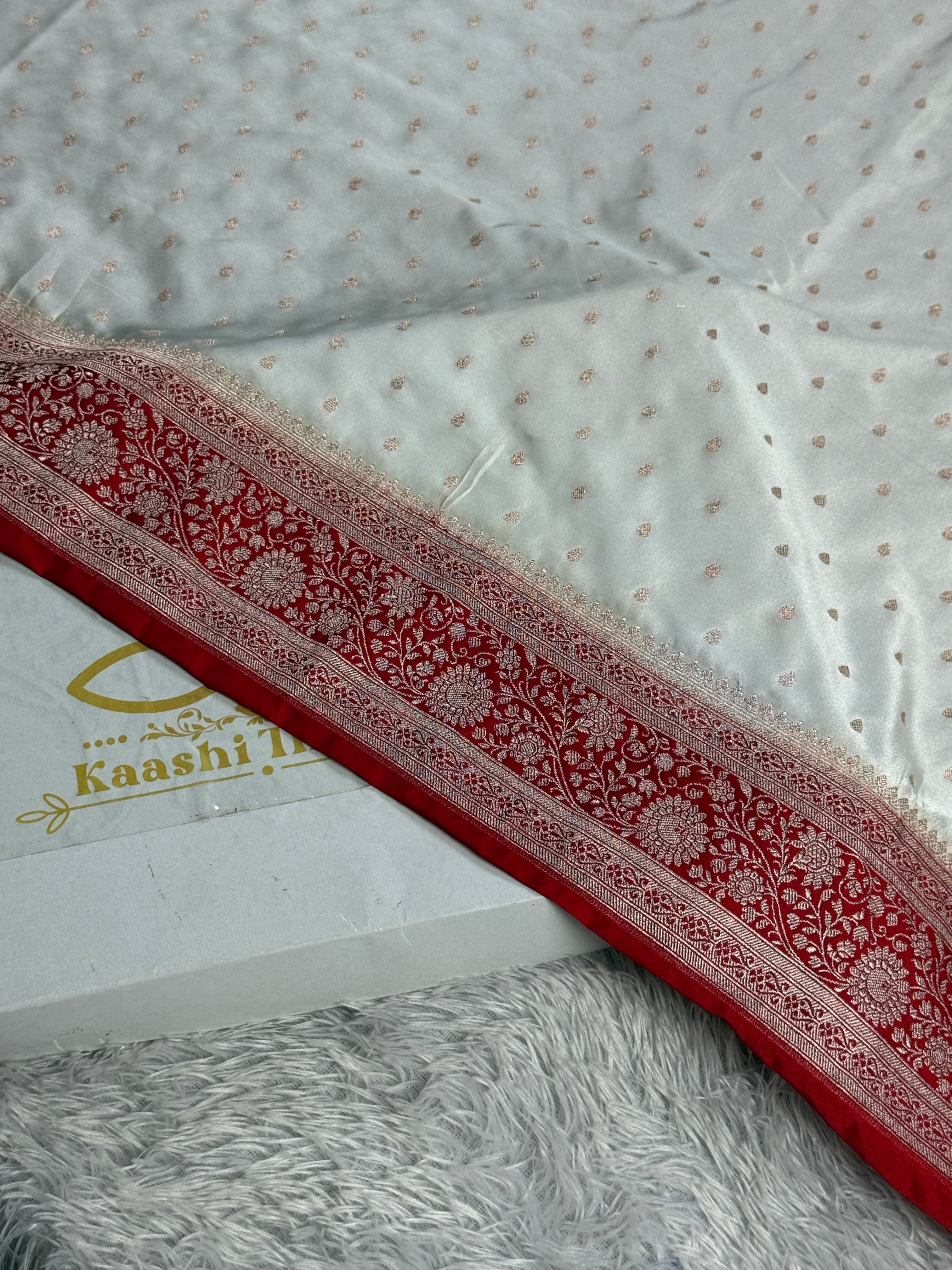 Kaashi Threads White Banarasi Satin Mashru Silk Saree with Red Contrast Matter Buti Design – MKS521 ✨