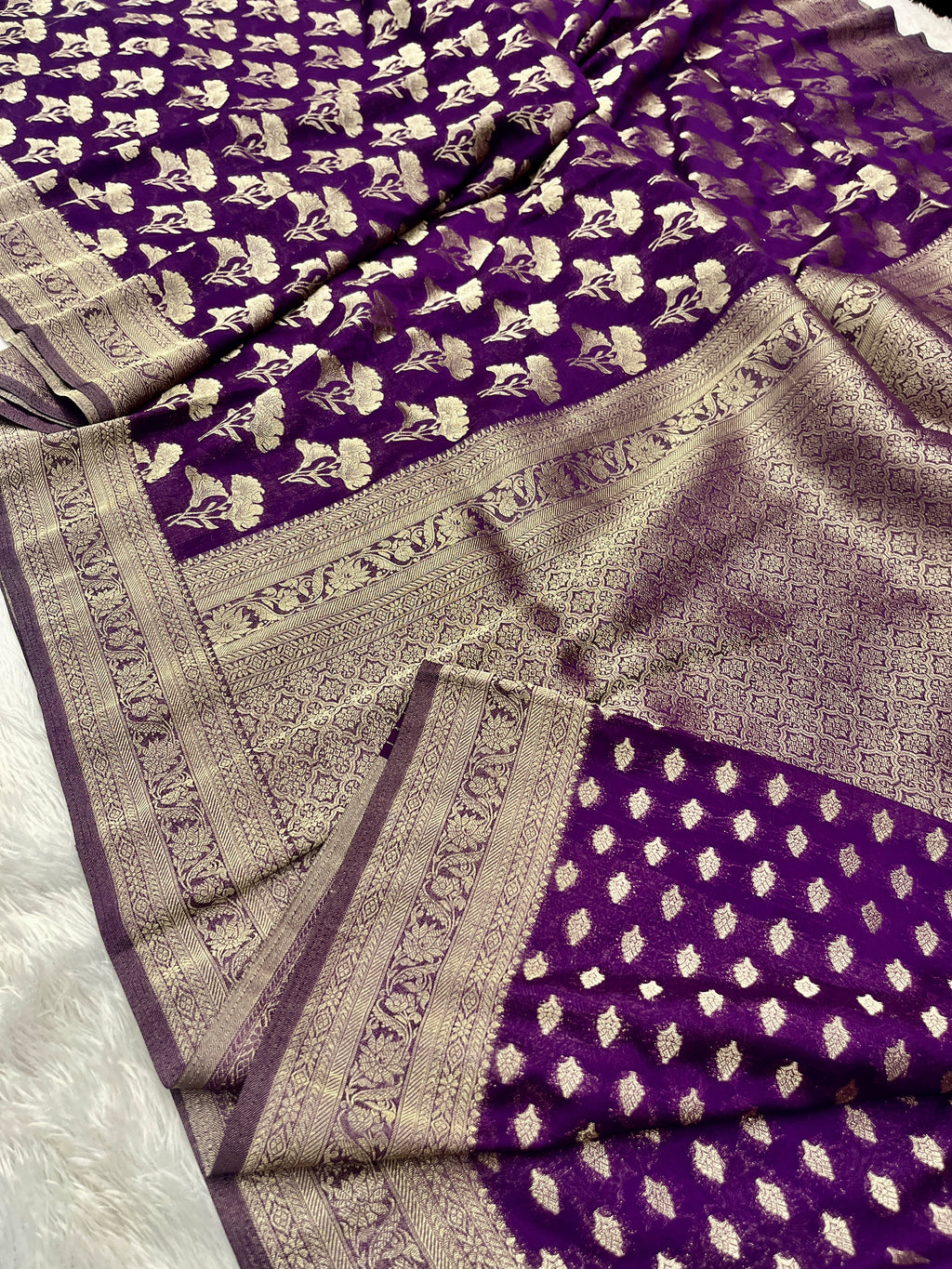 Chinon Silk Dual Flower Design Purple Color Saree CN05