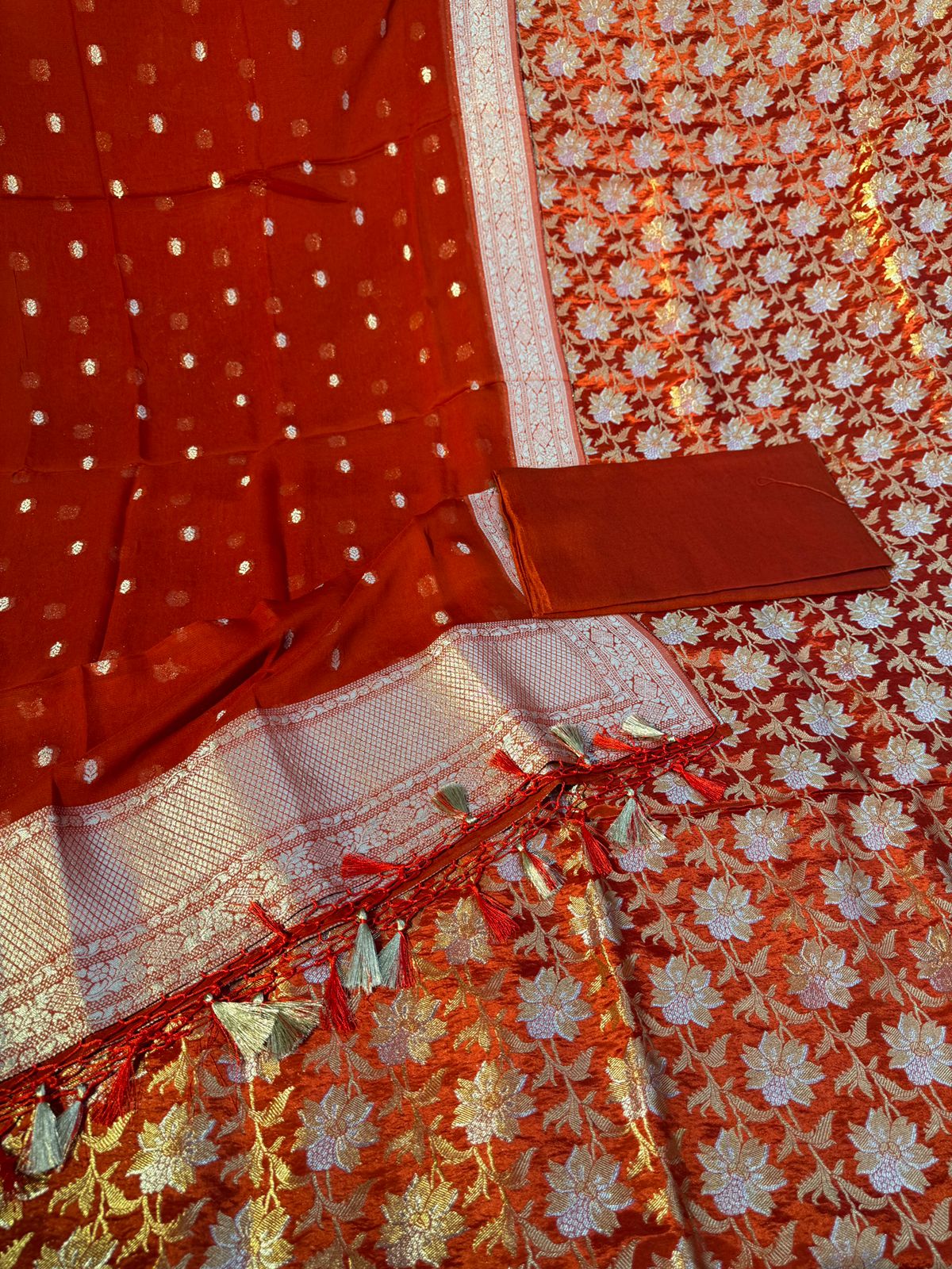 Fancy Banarsi Ladies Suits ST101