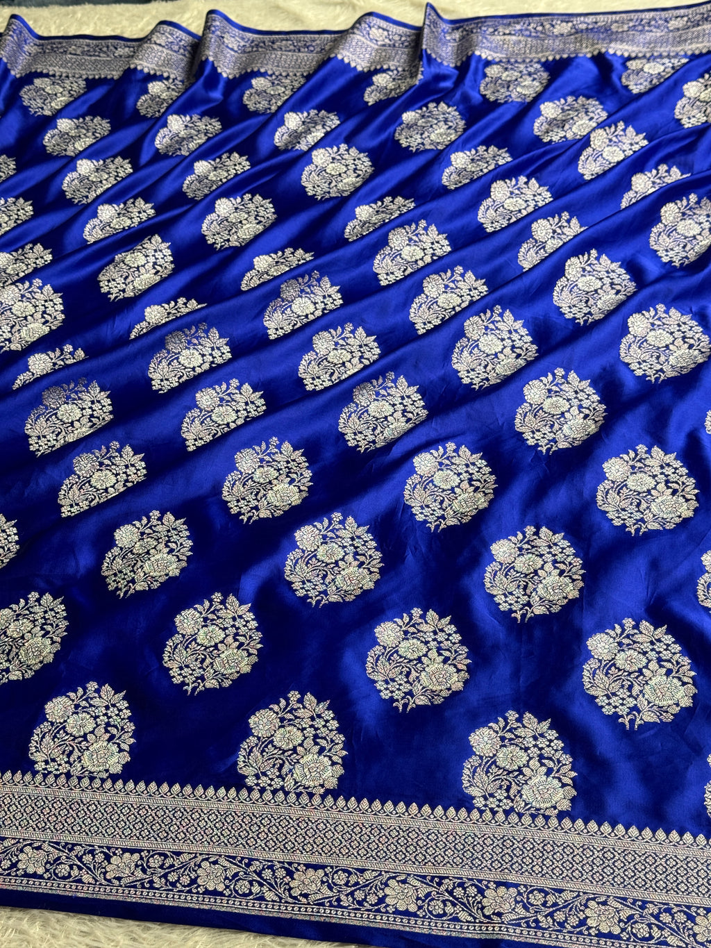 MKS702 – Mashru Kataan Silk Saree with Meenakari Buta Weaving