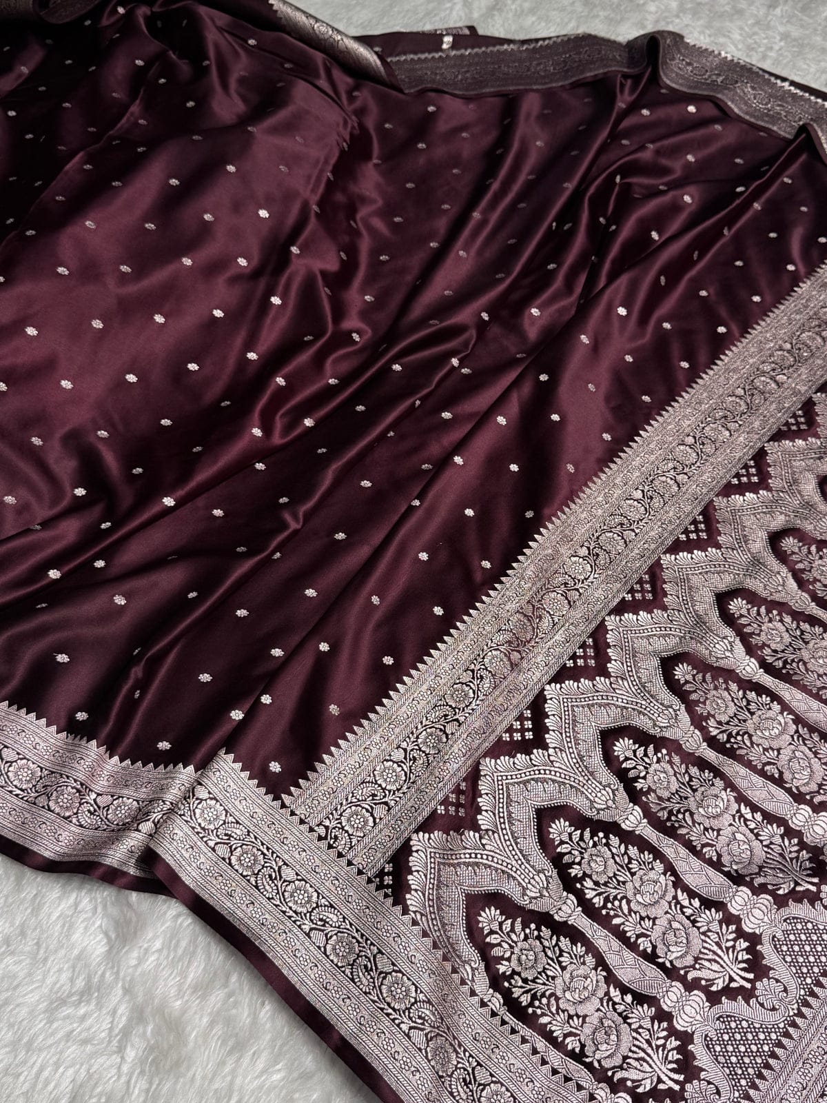 Premium Mashru Kataan Silk Saree with Star Buti Motifs and Luxurious Zari Pallu – MKS410