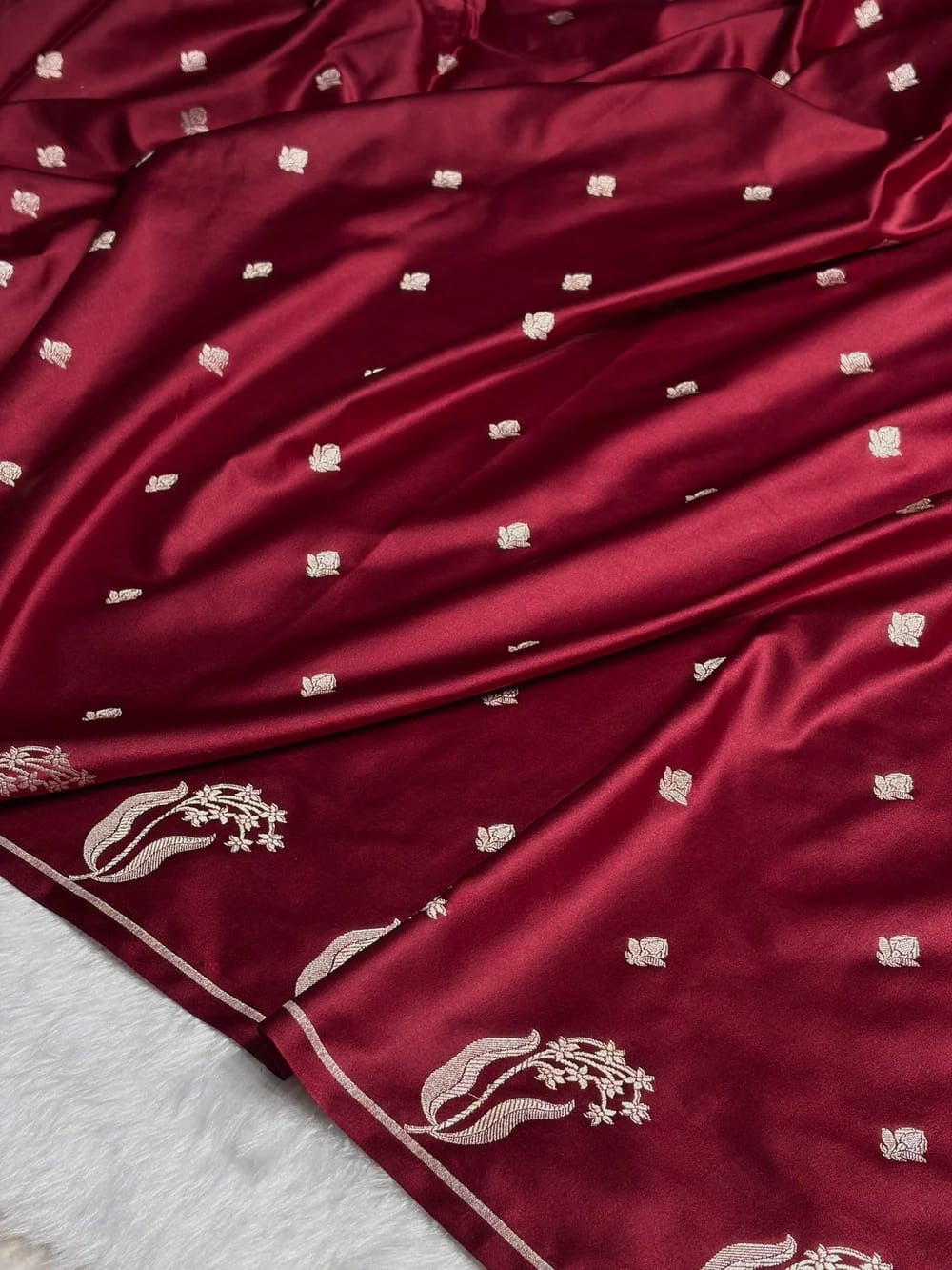 Mashru Kataan Silk Saree with Raw Mango Buta Woven Pattern & Rich Zari Pallu – MKS414