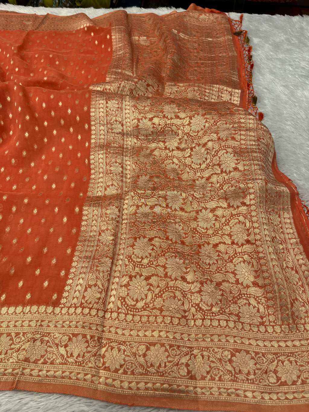 Banarsi Pure Natural Georgette Traditional Patti Buti  Design VSG05