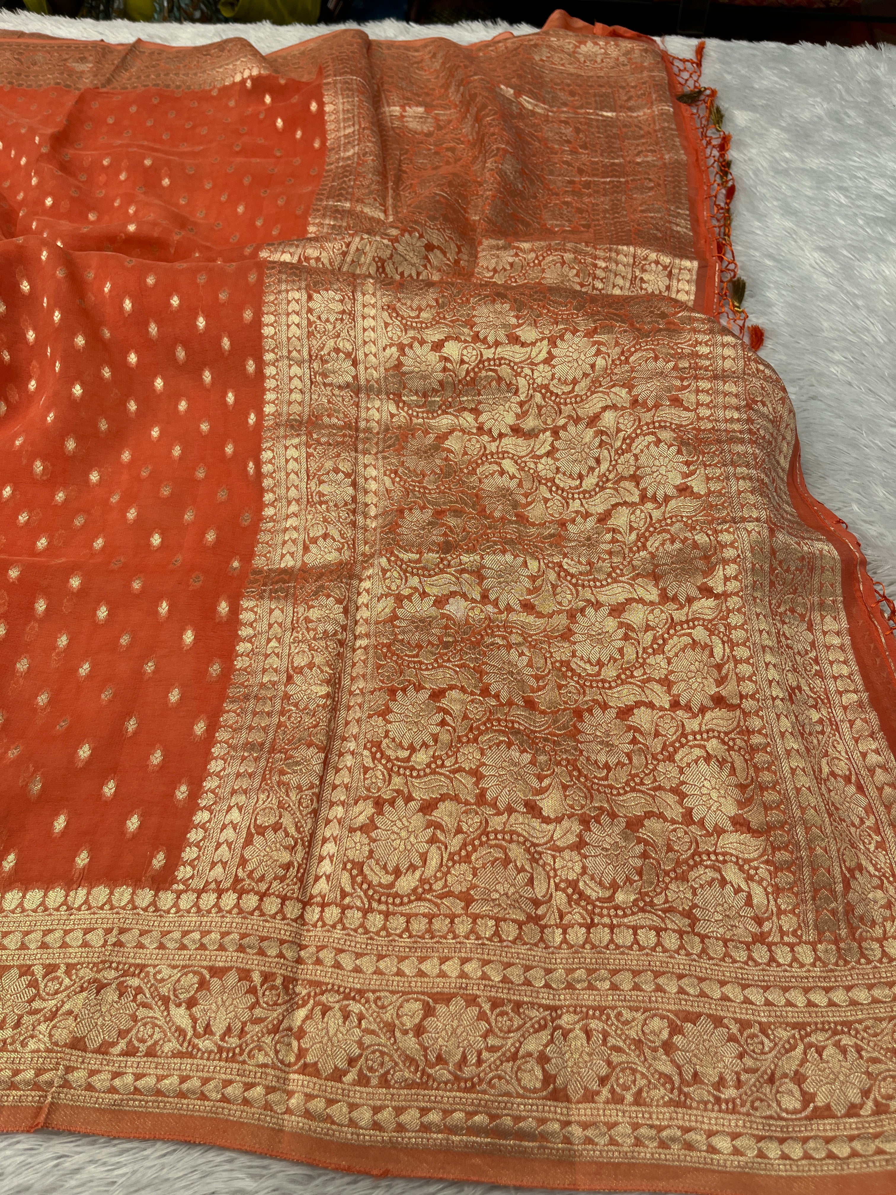 Banarsi Pure Natural Georgette Traditional Patti Buti  Design VSG05