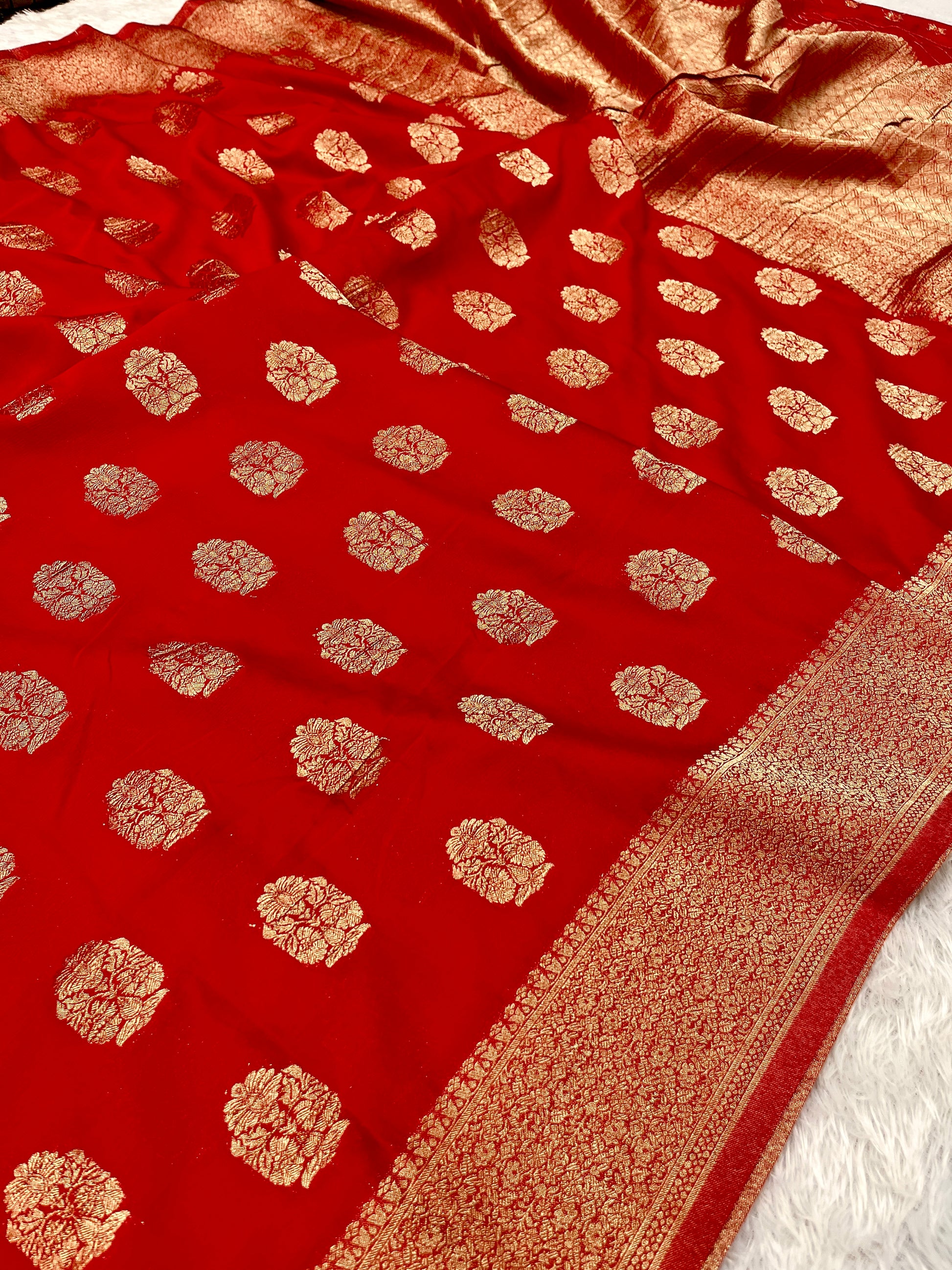 Chinon Silk Royal Buta   Design Red color  Saree CN08