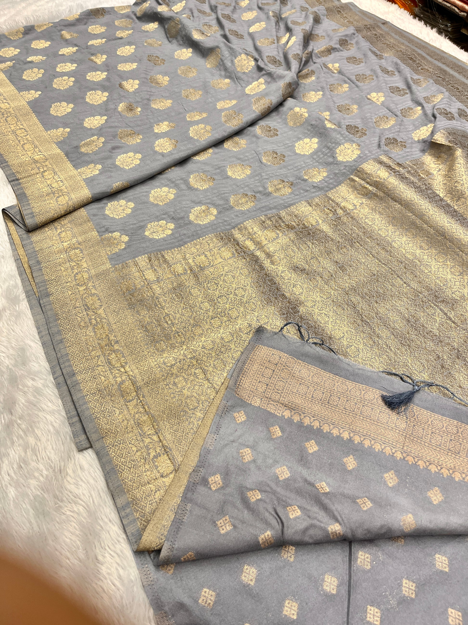 Raw Silk Zari Buta Grey  color  Saree RS002