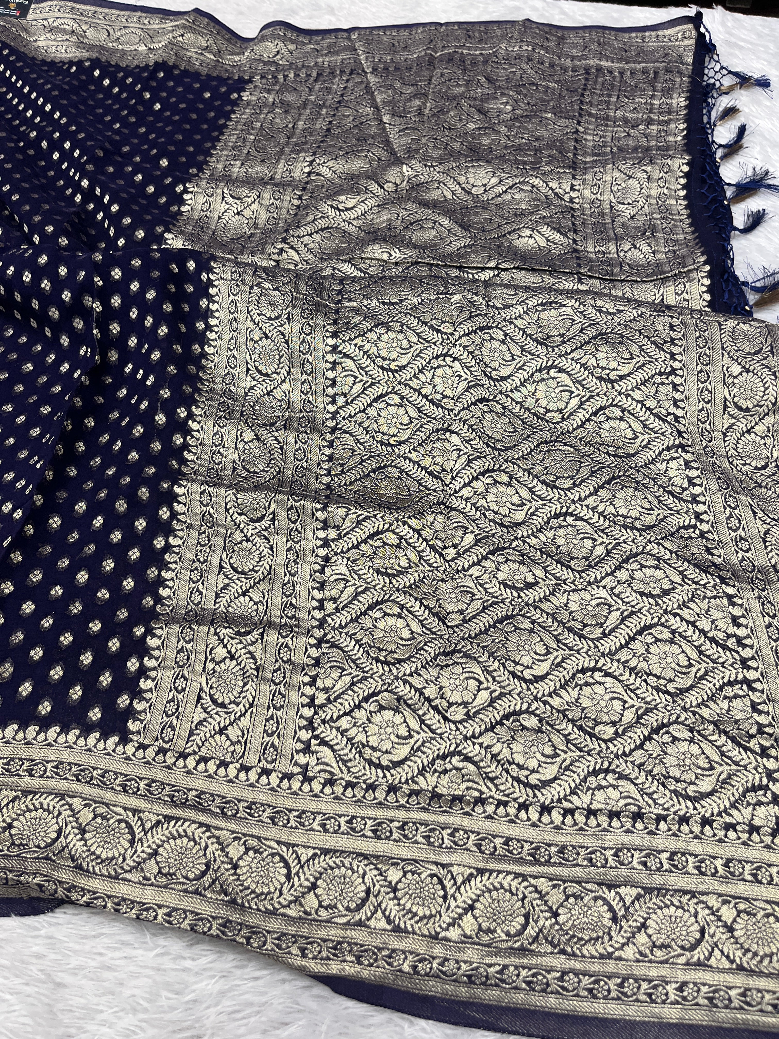 Banarsi Pure Natural Georgette Four flower Buti Design VSG02