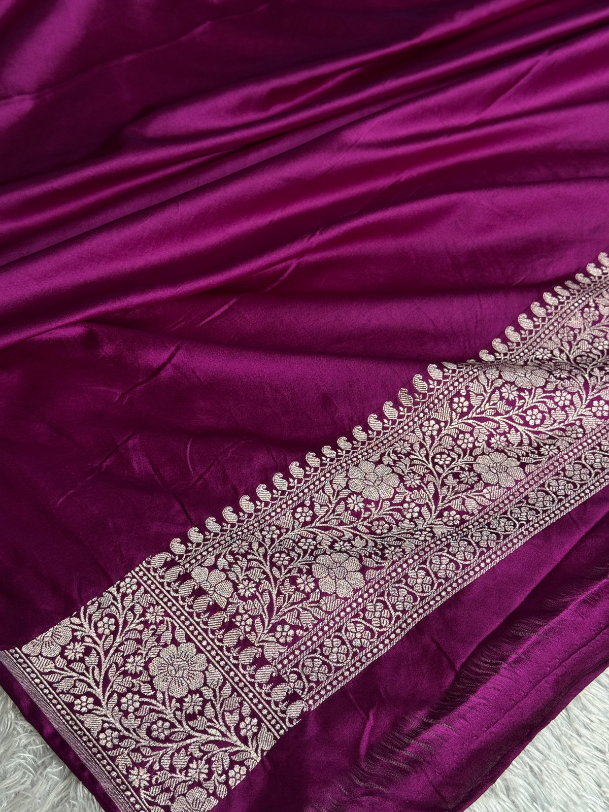 MKS801 — Mashru Kataan Silk Tanchoi Meenakari Saree