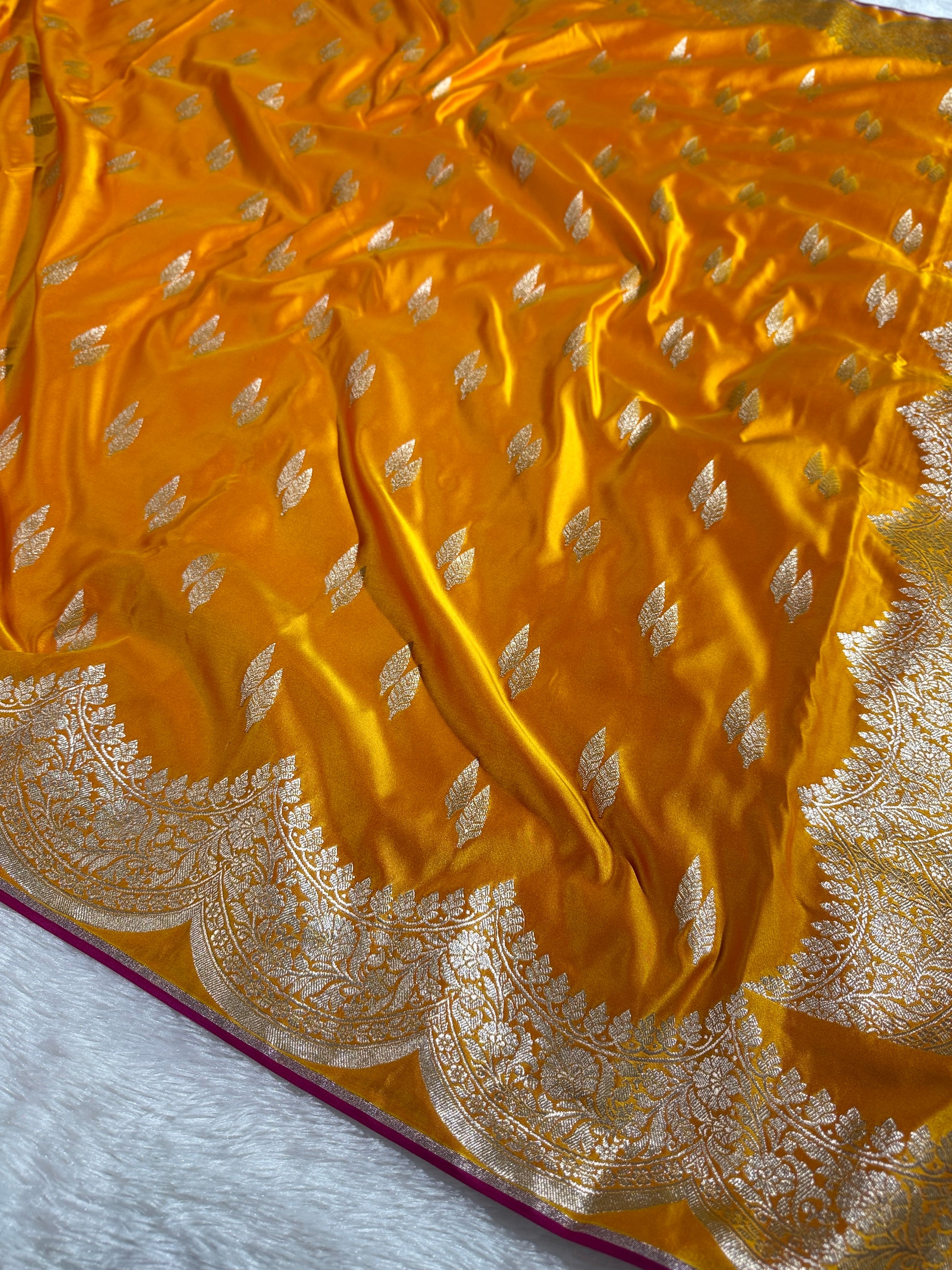 Yellow Banarasi Mashru Silk Saree with Jacquard Dual Buta Weave & Soft Zari Detailing MKS088