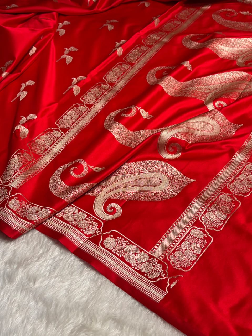 Banarasi Mashru Kataan Silk Saree Featuring Flower Buta Design with Ikkat Border and Zari Pallu – MKS409