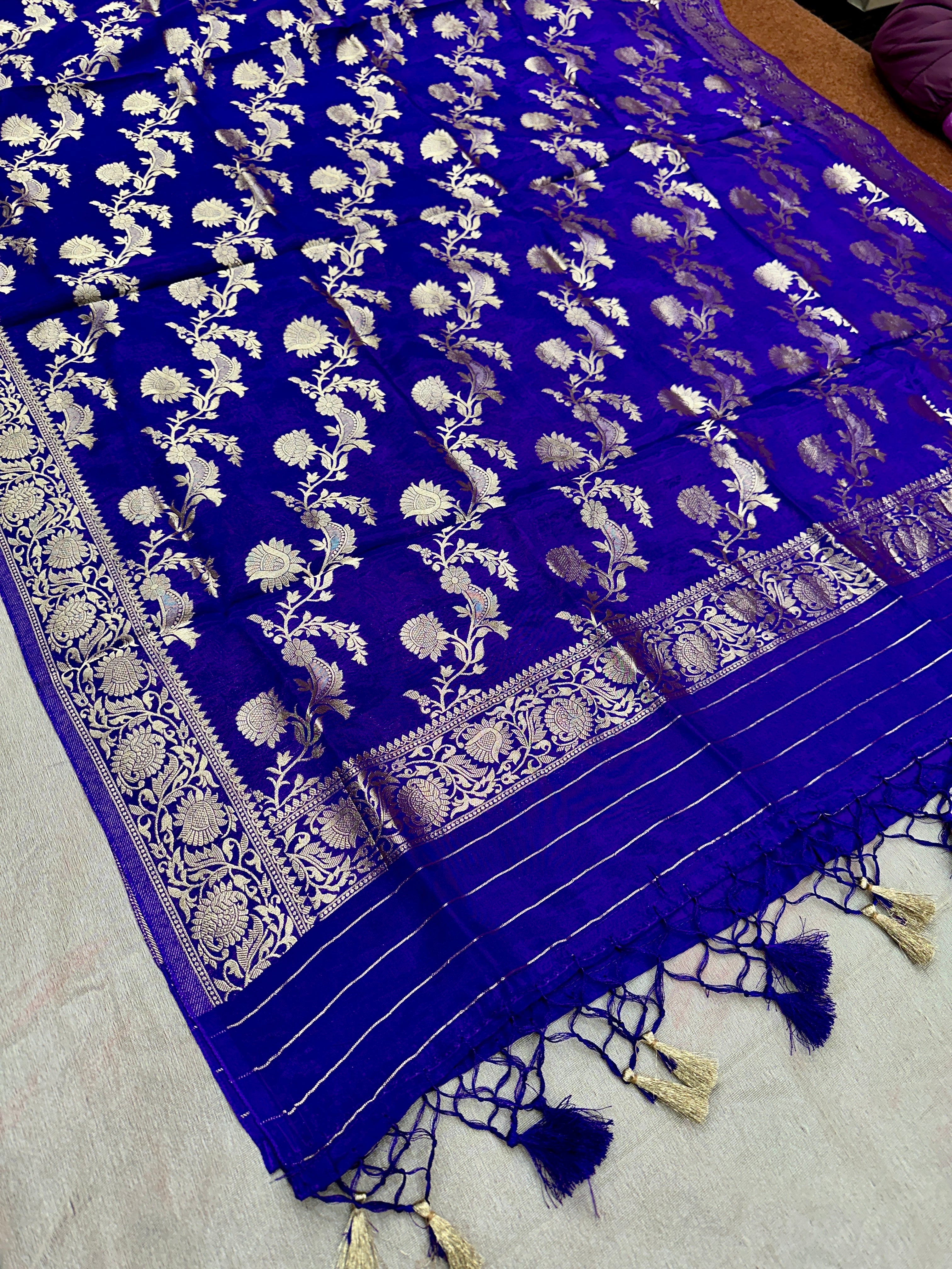 ✨ Banarasi Jacquard Gap Buti HO Silk 3-Piece Unstitched Dress Material MSS26