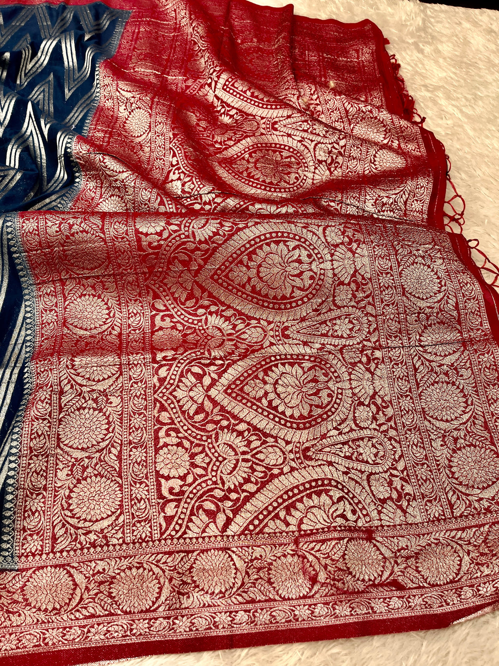 Chinon Silk Zig Zag Design Navy with Red Color Saree CN09