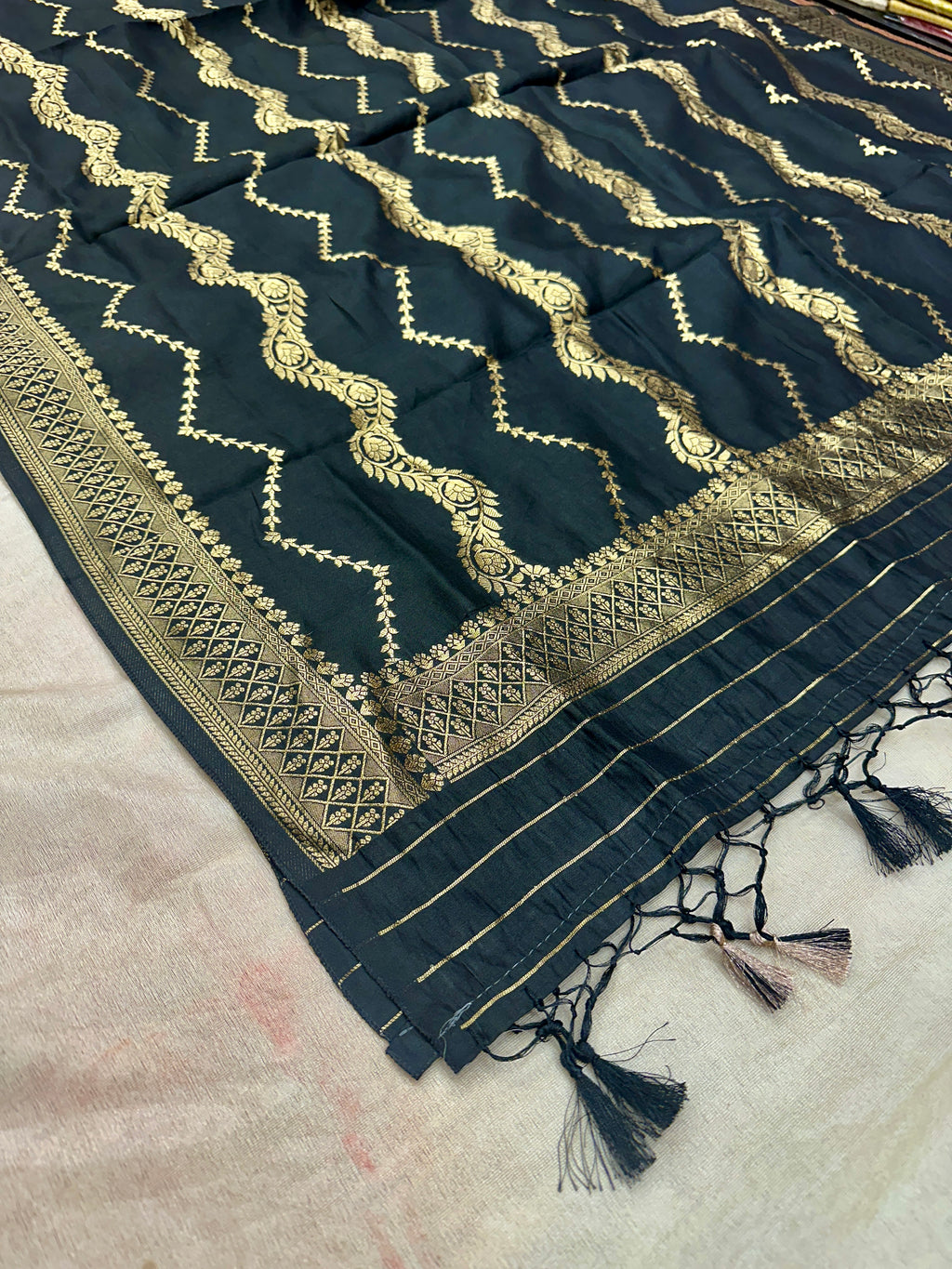 ✨ Banarasi Jacquard Gap Buti HO Silk 3-Piece Unstitched Dress Material MSS18