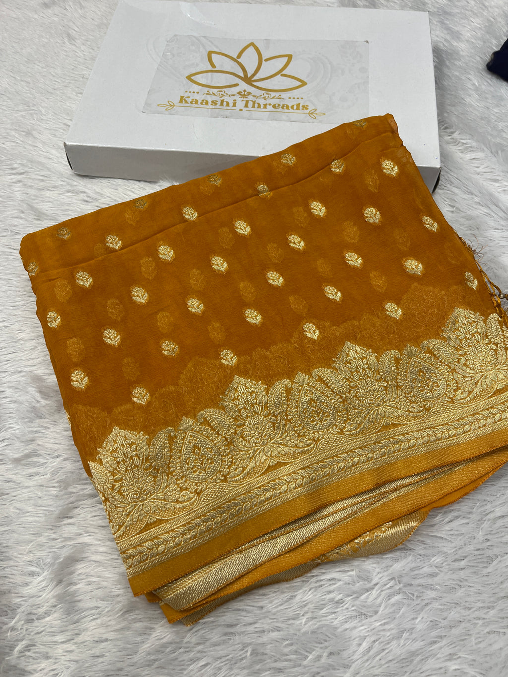 Banarsi Pure Natural Georgette Traditional Buta Design VSG04