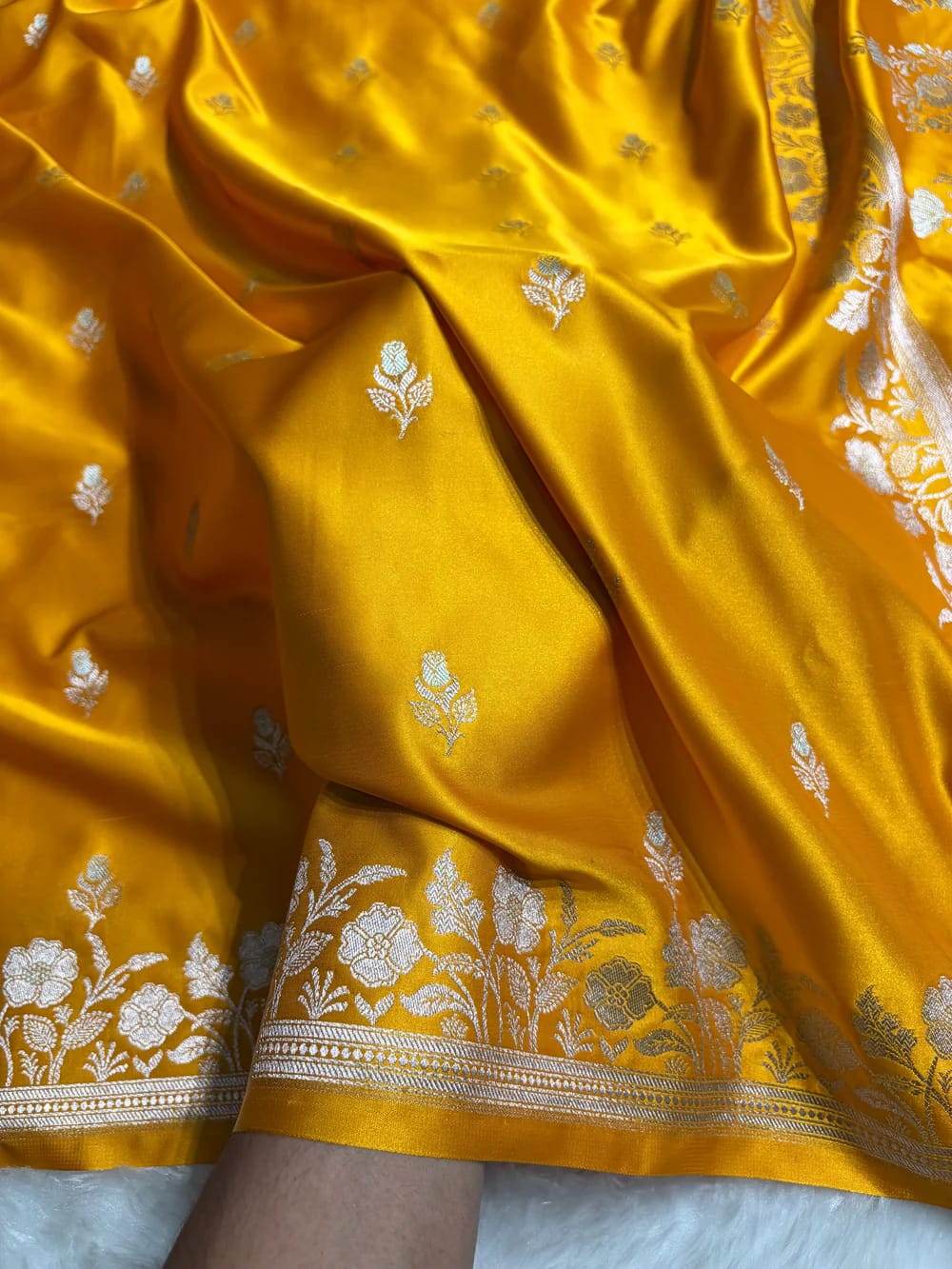 Banarasi Mashru Kataan Silk Saree Featuring Zari Rose Buta Design with Rich Zari Pallu – MKS412