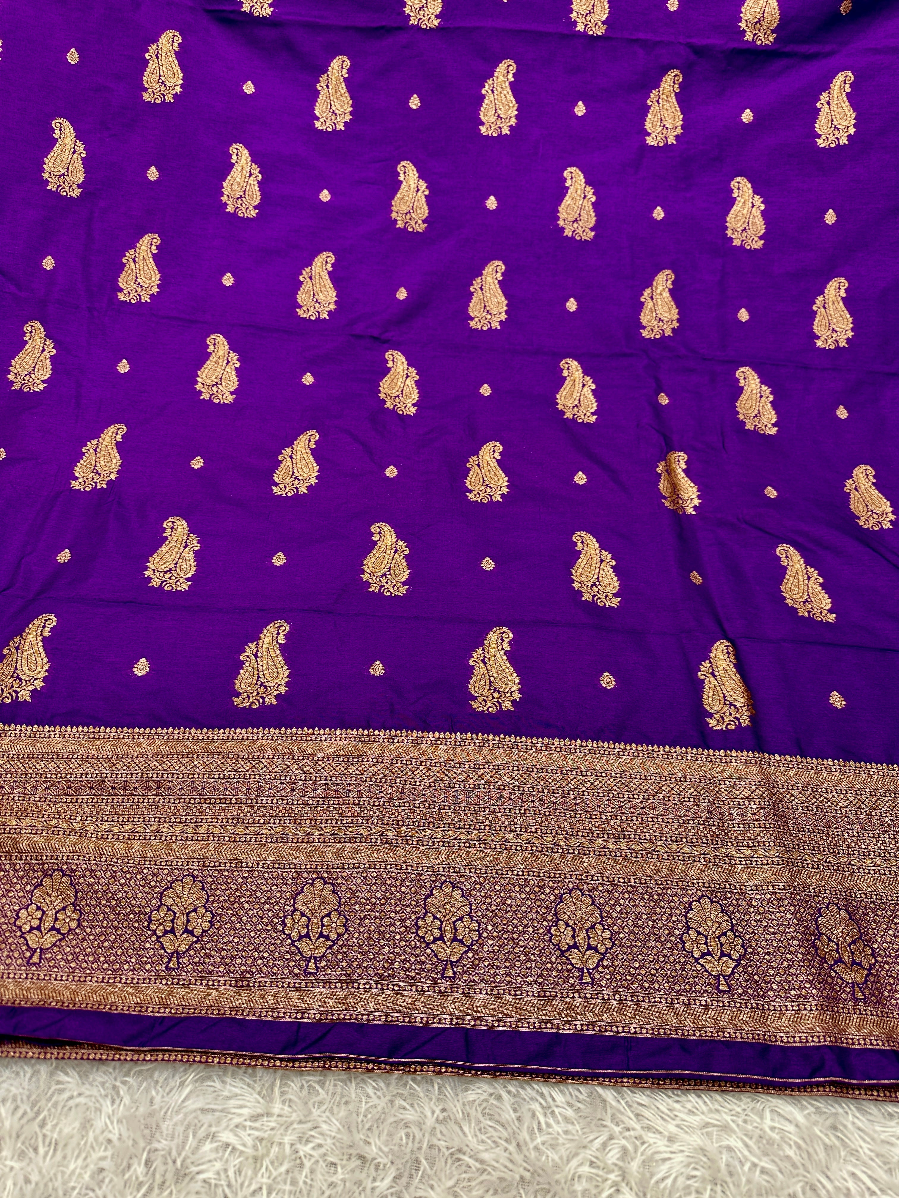 Banarasi Soft Silk 3 Piece Ladies Suit with Antique Zari Woven Work – MSS27