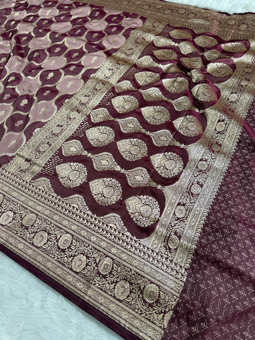 Wine & Strawberry Rangkaat Banarasi Mashru Silk Saree with Jacquard Woven Jaal Pattern MKS033