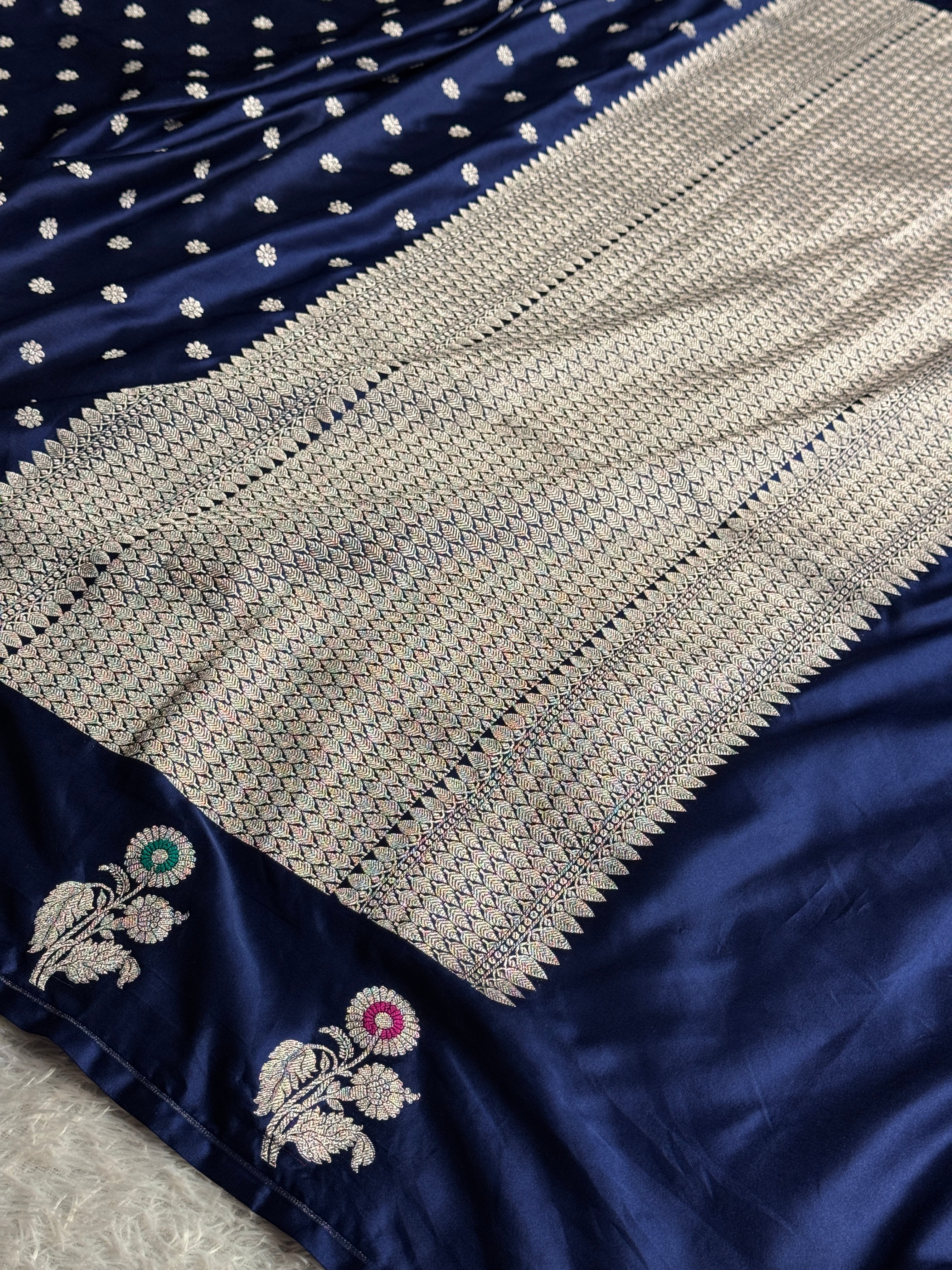 MKS701 – Premium Mashru Kataan Silk Saree with Raw Mango Buta Border & Rich Zari Woven Pallu