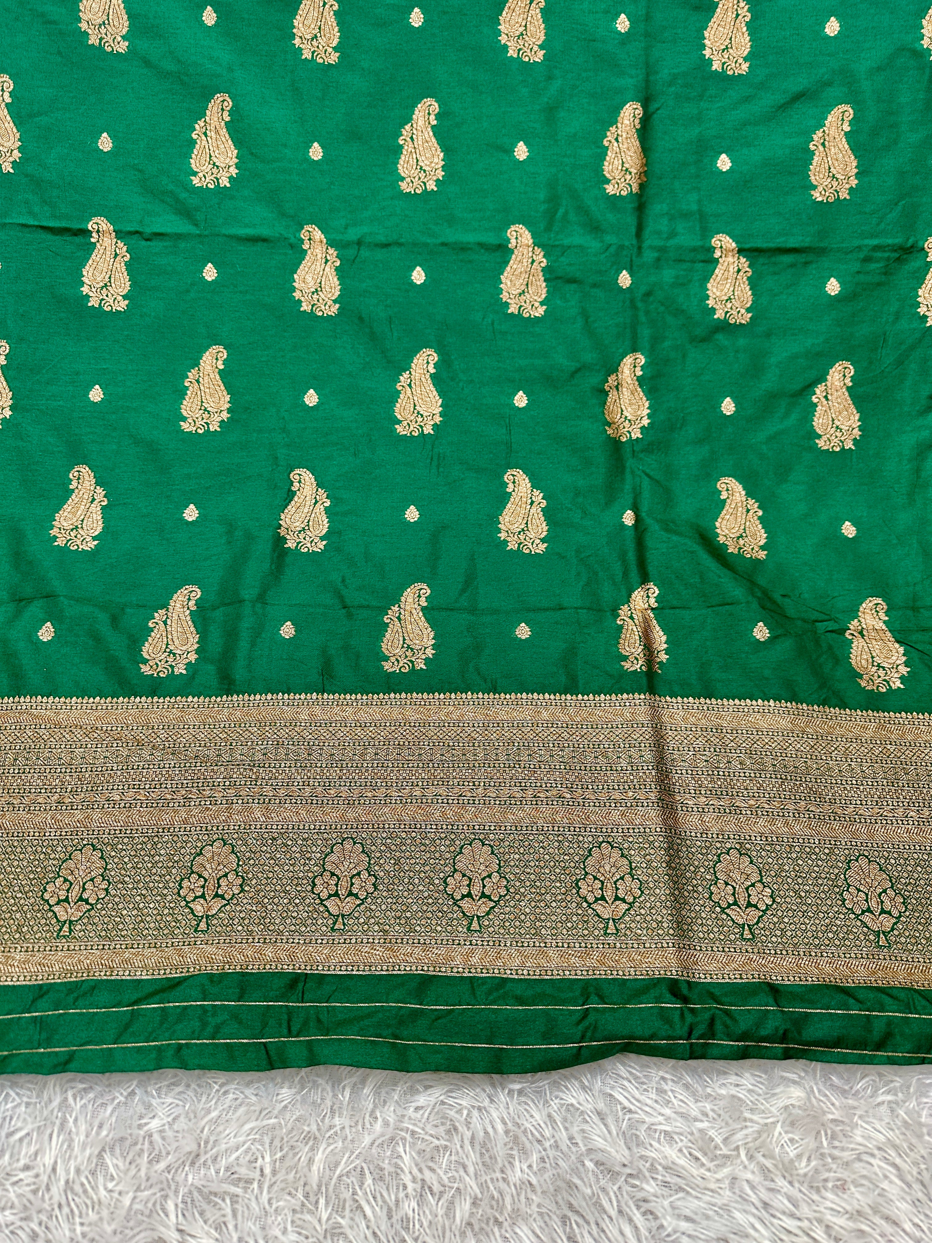 Banarasi Soft Silk 3 Piece Ladies Suit with Antique Zari Woven Work – MSS27