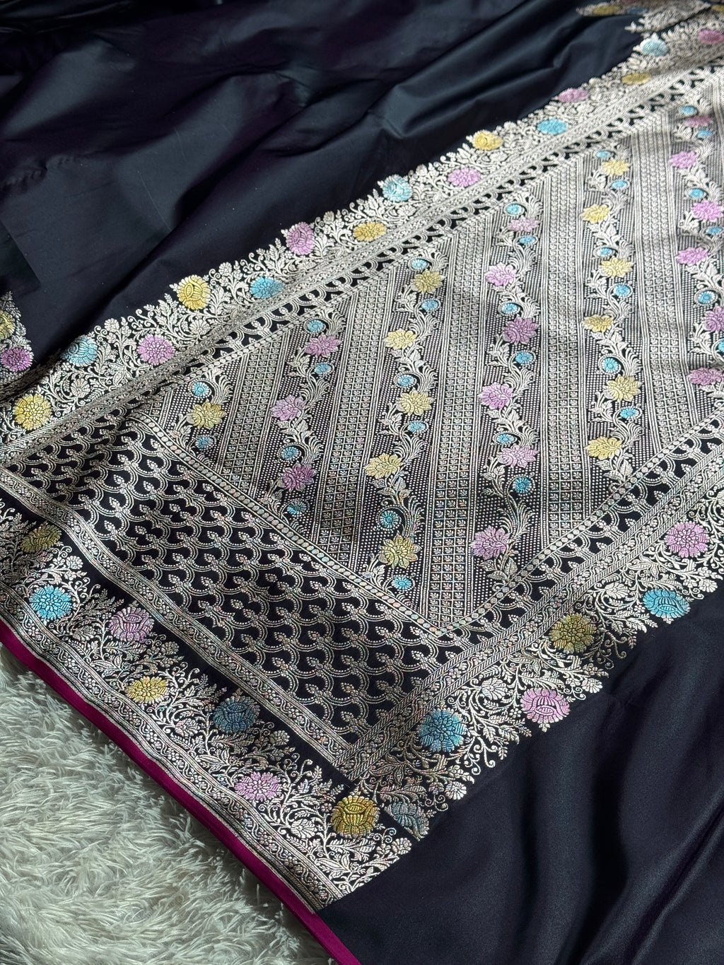 Black Premium Banarasi Mashru Silk Saree with Border & Pallu Meena Work MKS152