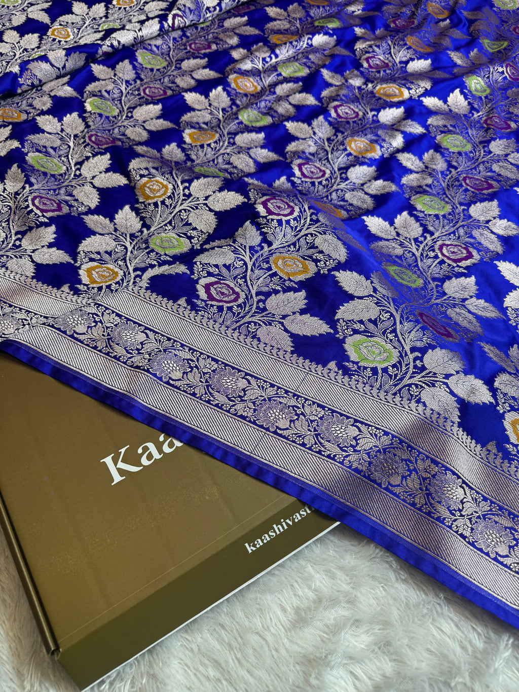 Royal Blue Color Saree in Flower Woven Pattern MKS081