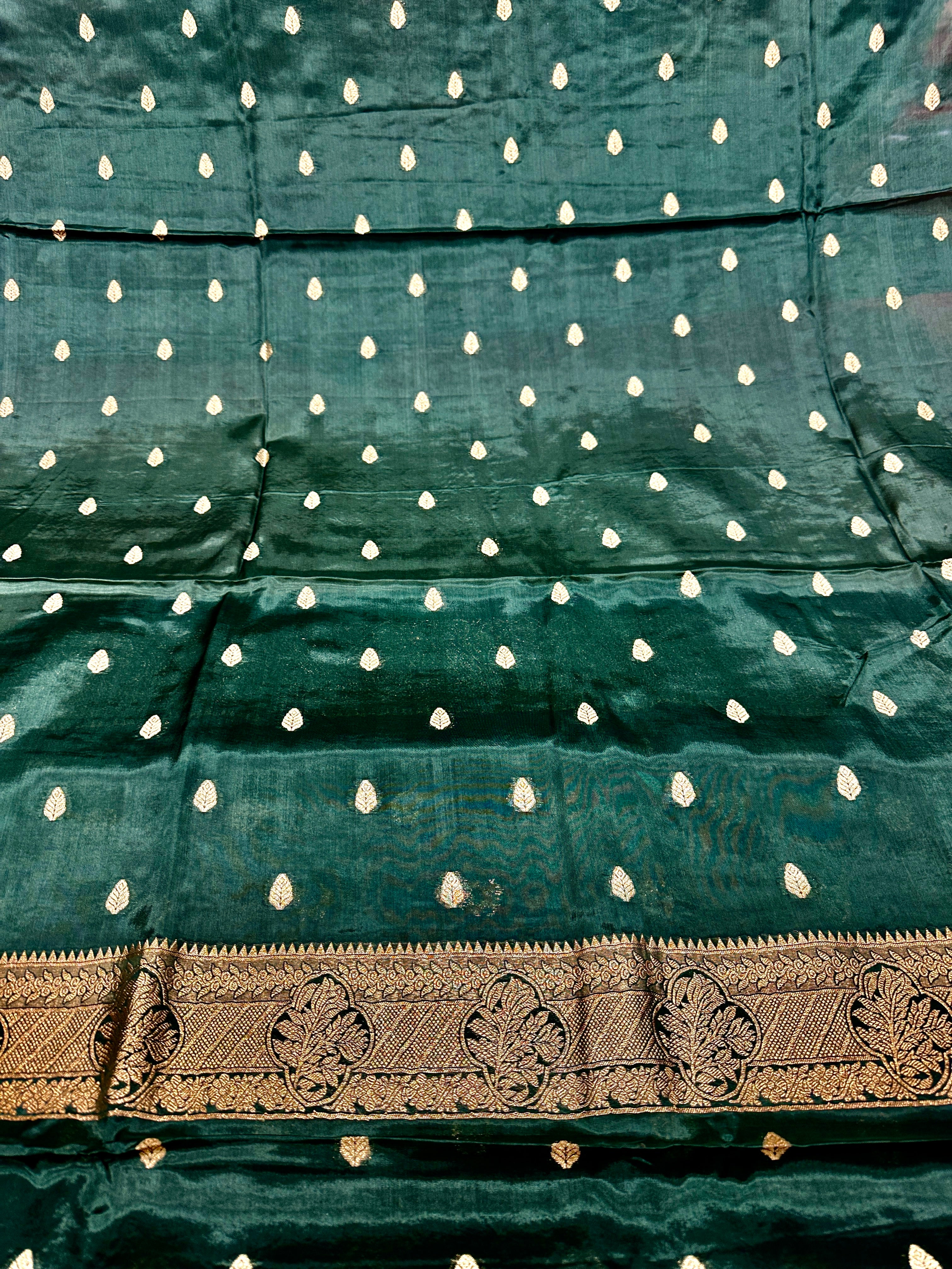 ✨ Banarasi Jacquard Gap Buti HO Silk 3-Piece Unstitched Dress Material MSS21