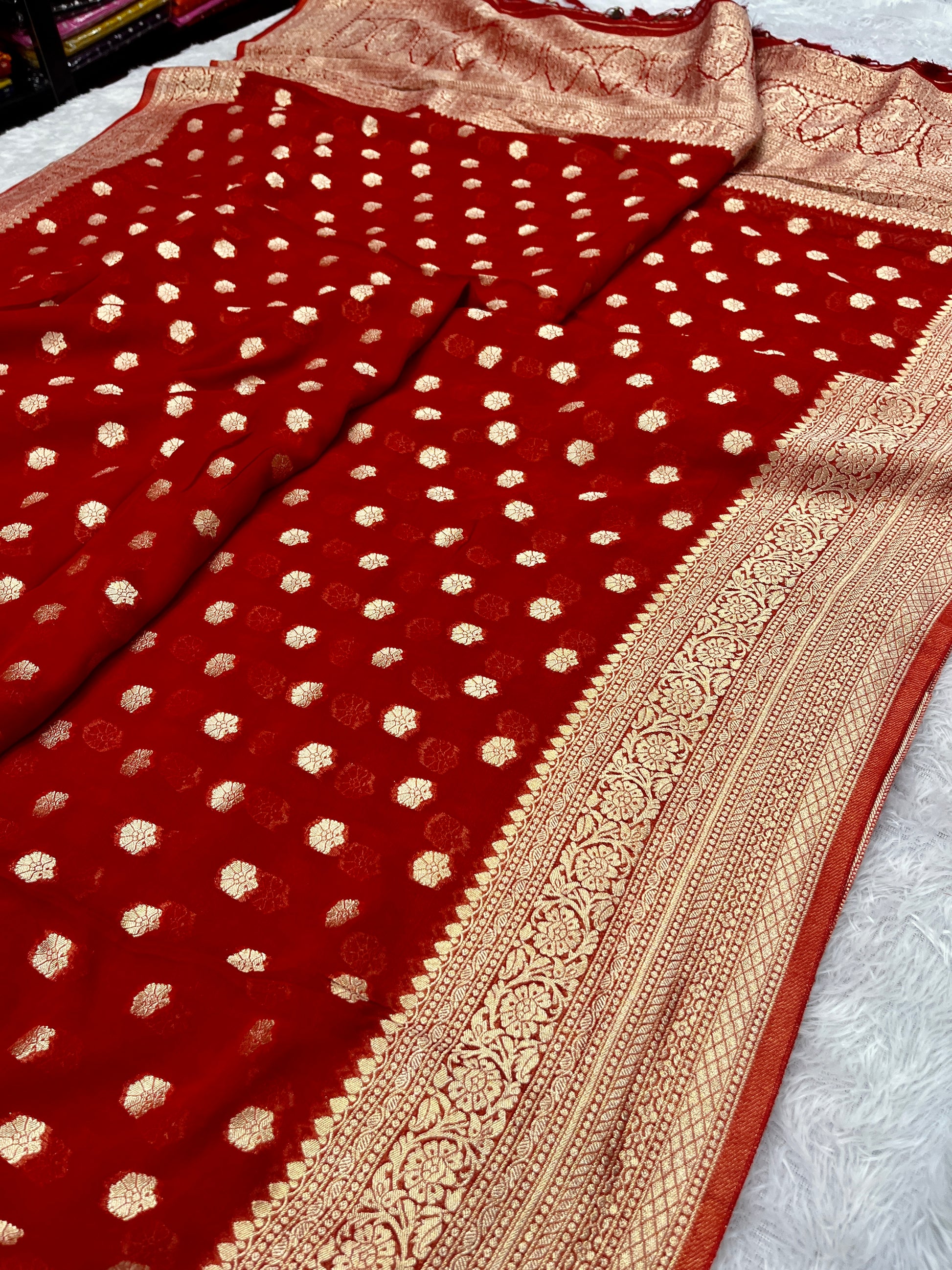 Banarsi Pure Natural Georgette Little flower Buti  Design VSG07