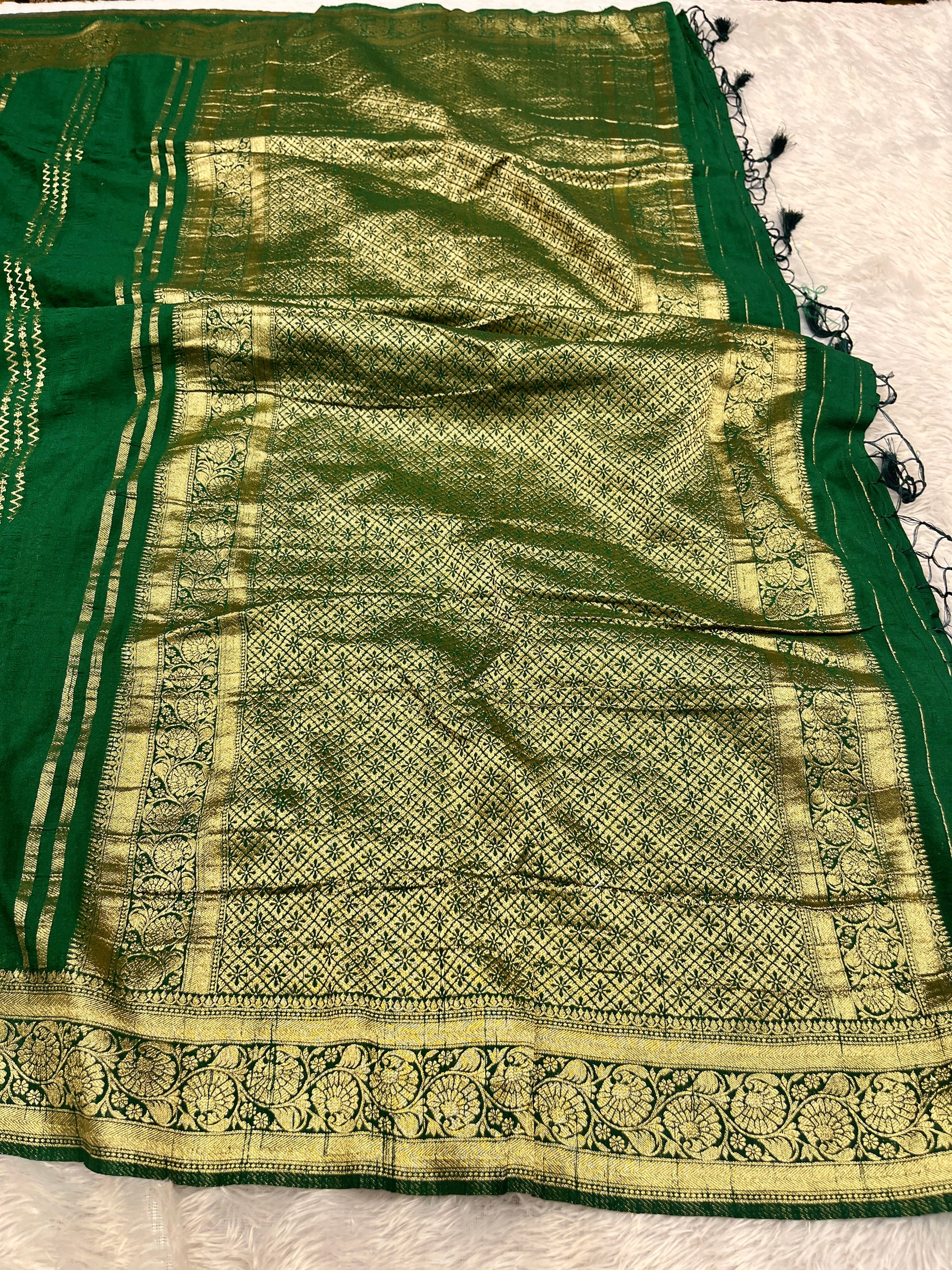 Raw Silk Zari Lining Green  color  Saree RS003