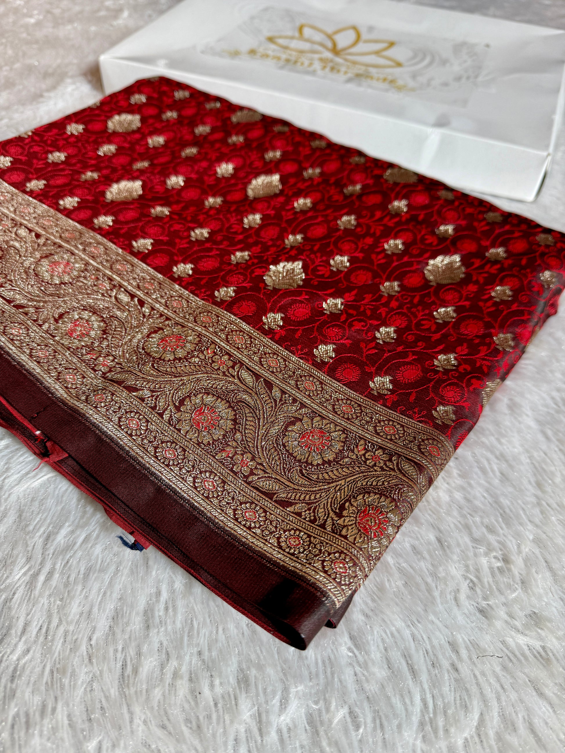 Mashru kataan Silk Saree in Tanchoi pattern MKS06