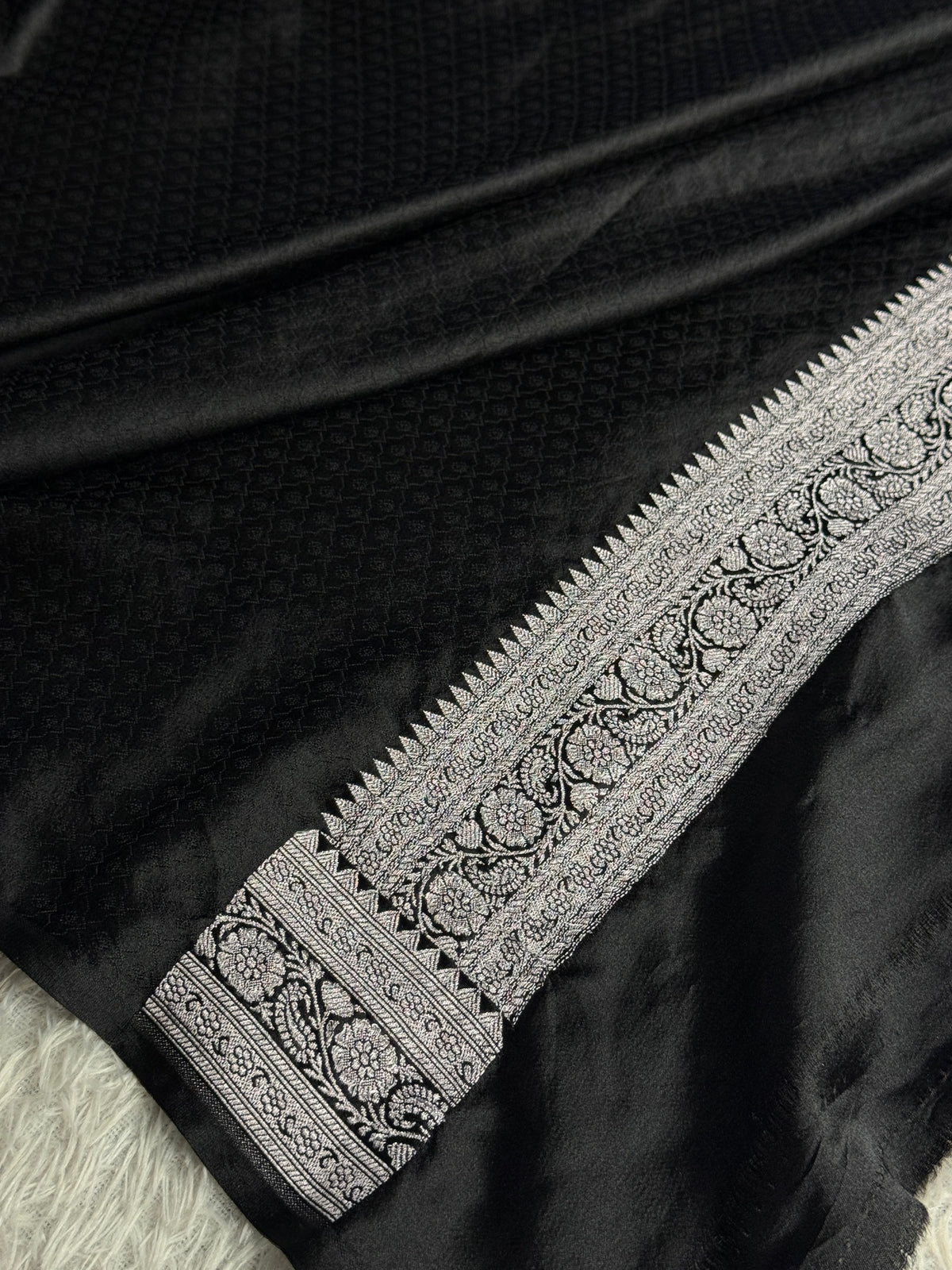 Elegant Black Banarasi Mashru Silk Saree with All-Over Buta Weave & Rich Zari Pallu | MKS818