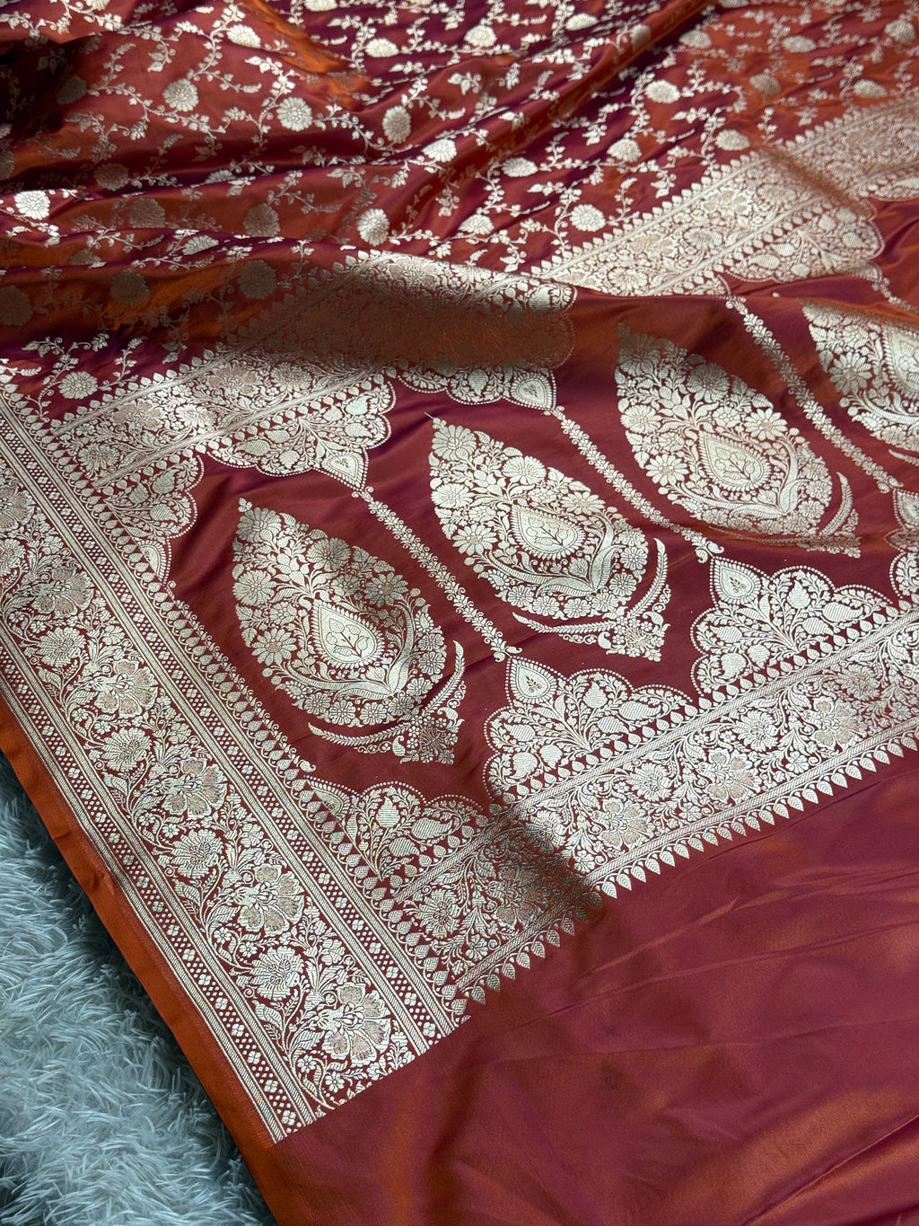 Rust Red Jangla Woven Mashru Kataan Silk Banarasi Saree with Rich Jacquard Pallu – MKS502 | Kaashi Threads